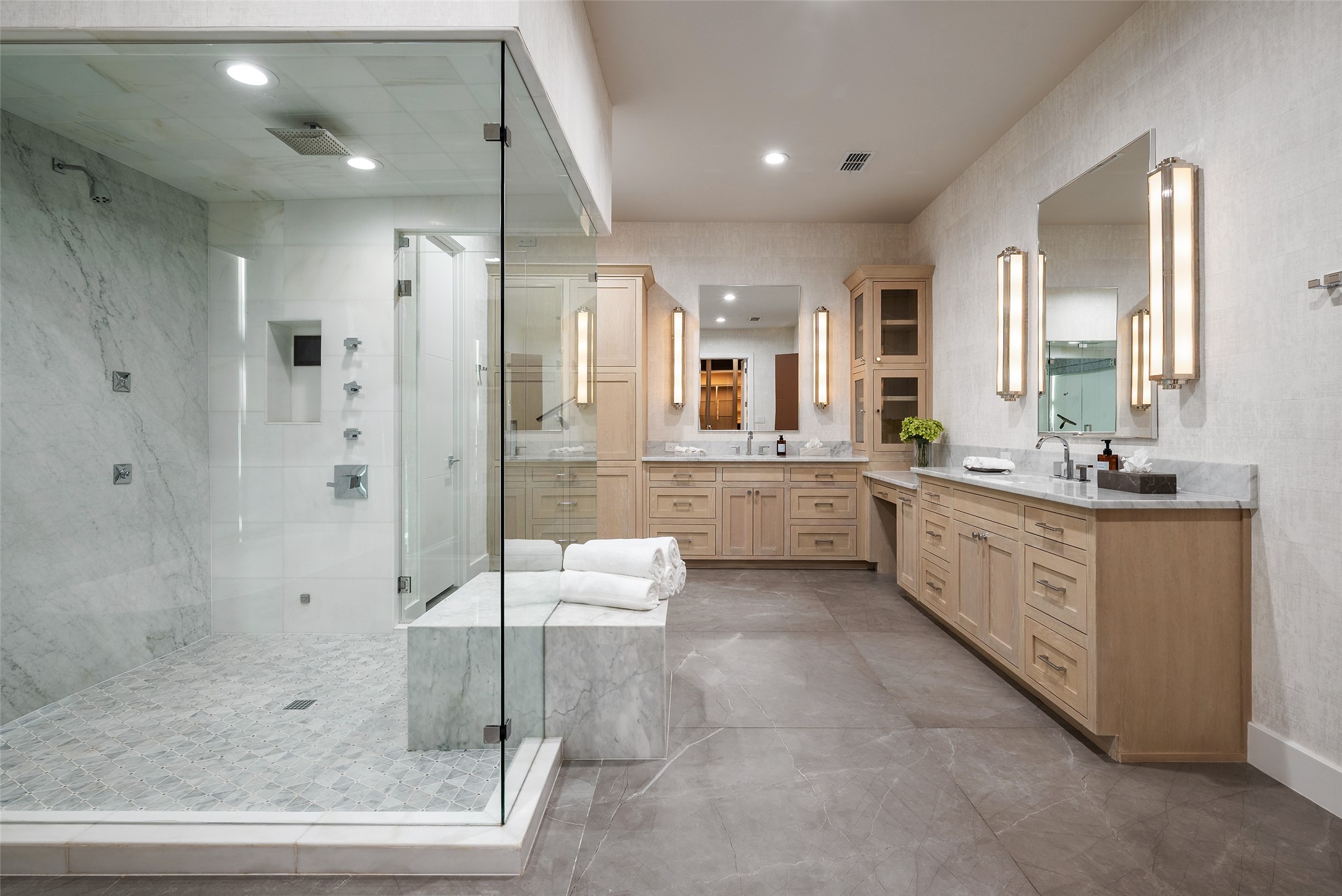 11219 Leachman Circle