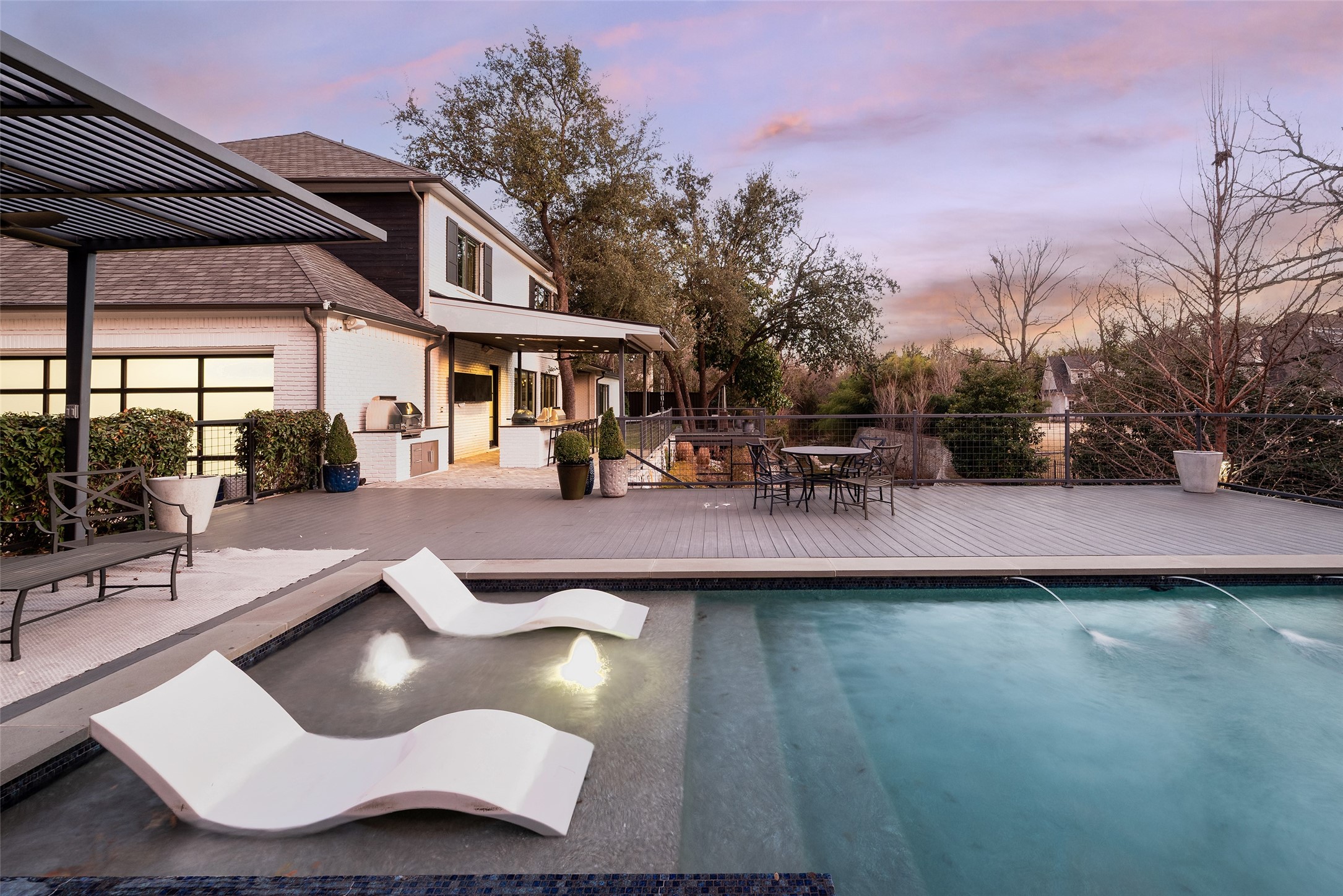 11219 Leachman Circle