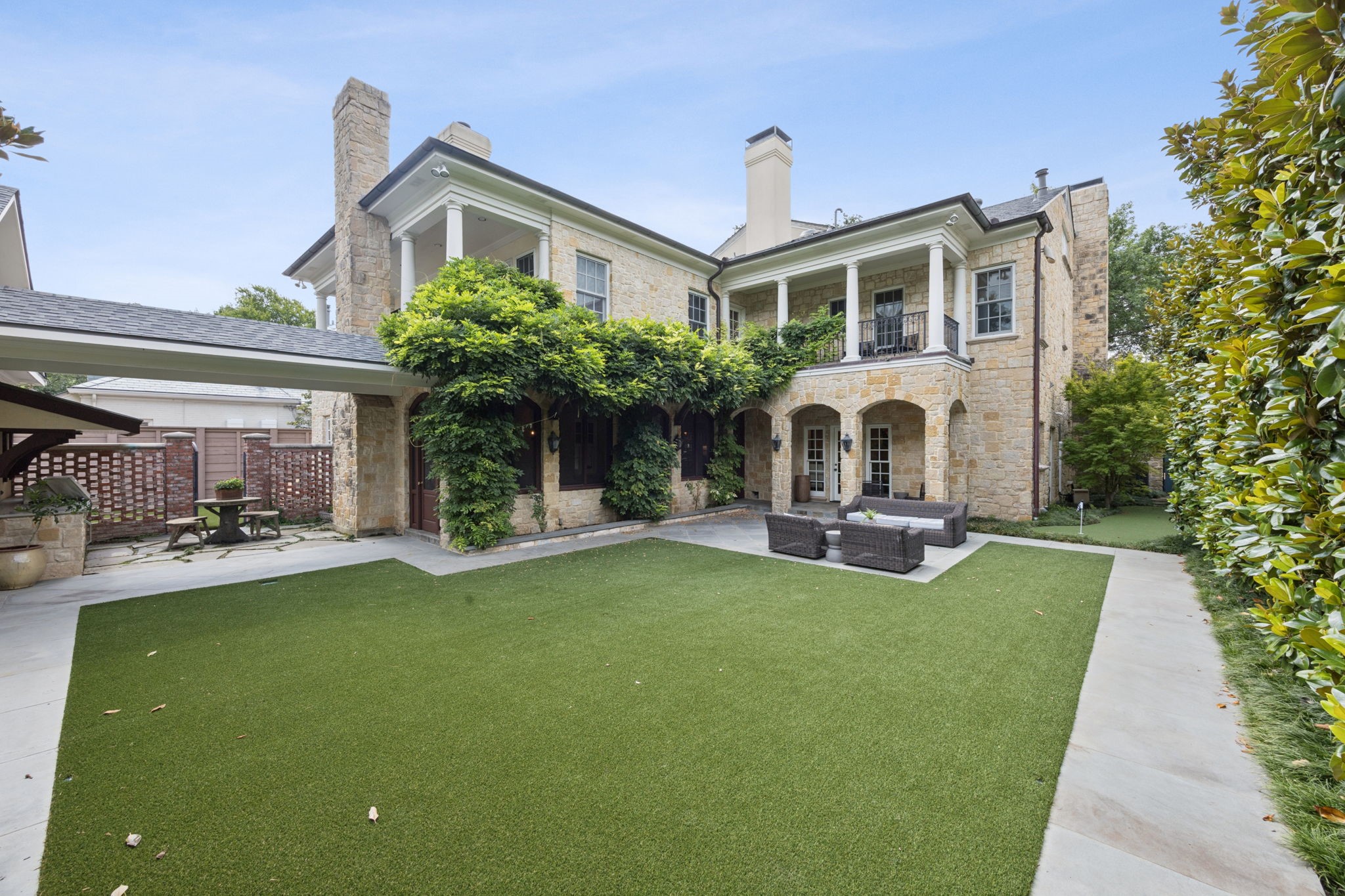 3818 Shenandoah Street