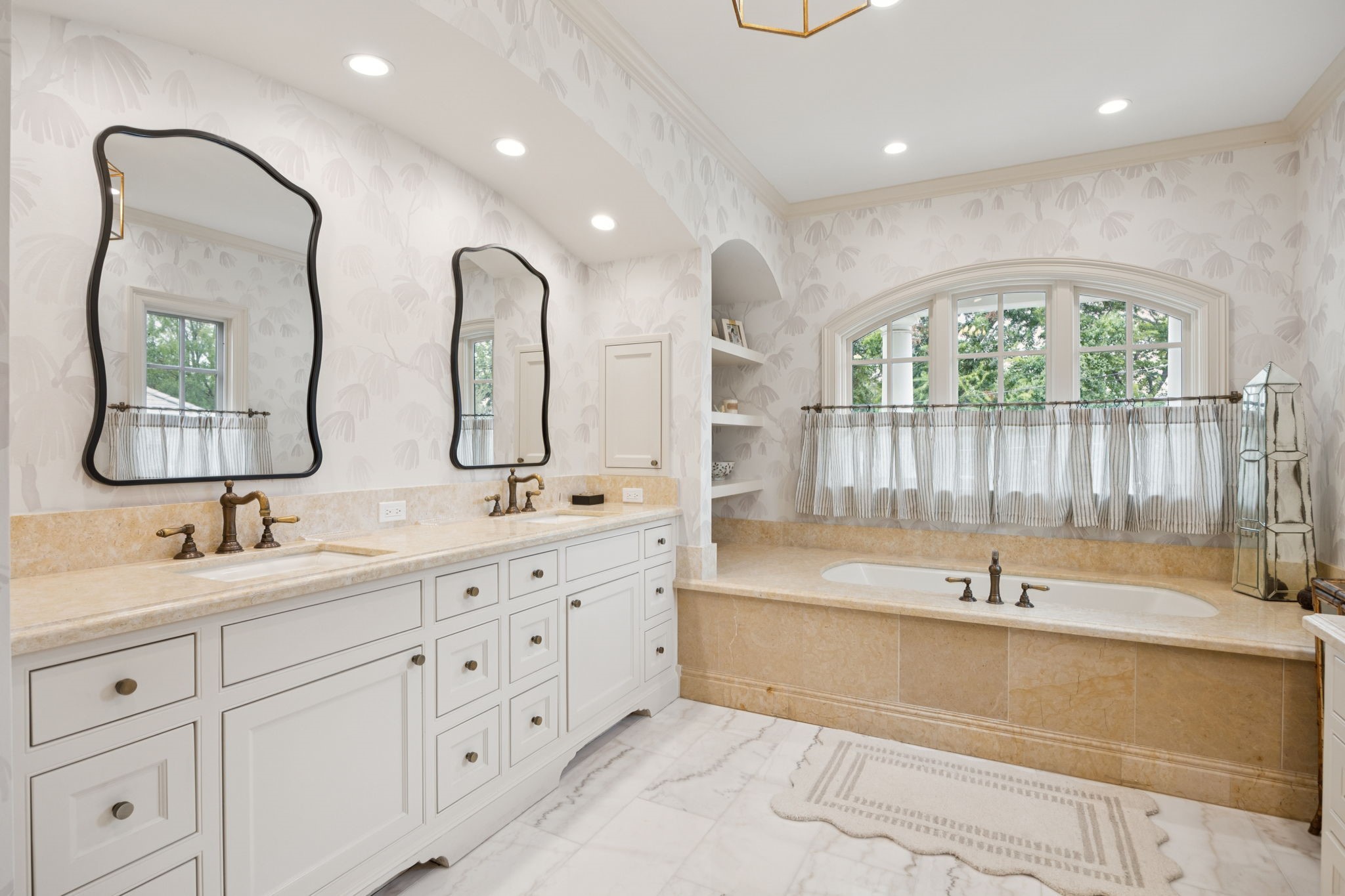 3818 Shenandoah Street