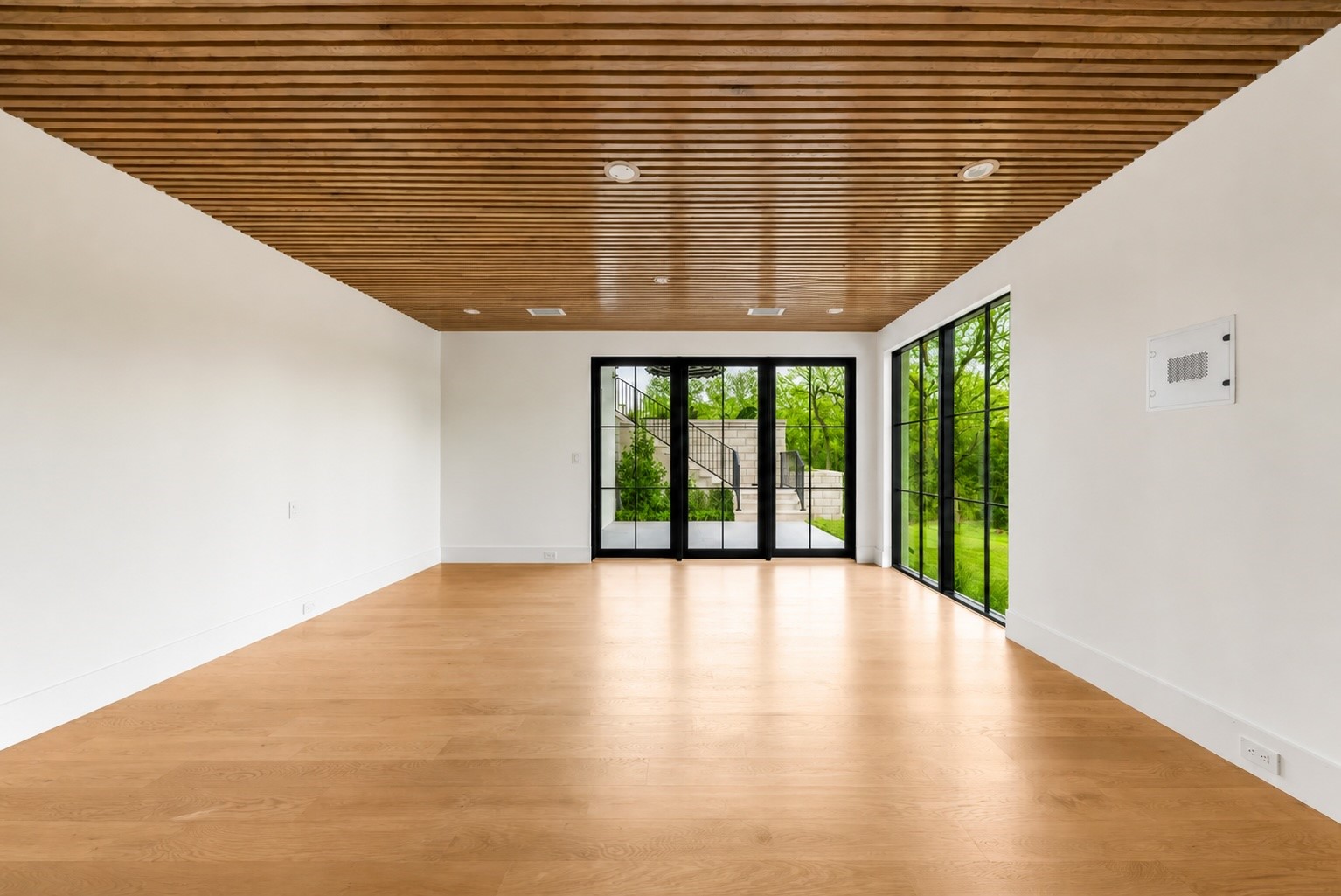 10010 Strait Lane