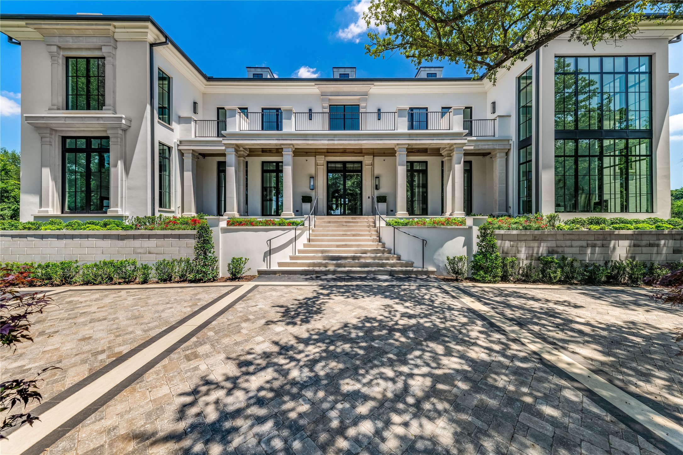 10010 Strait Lane