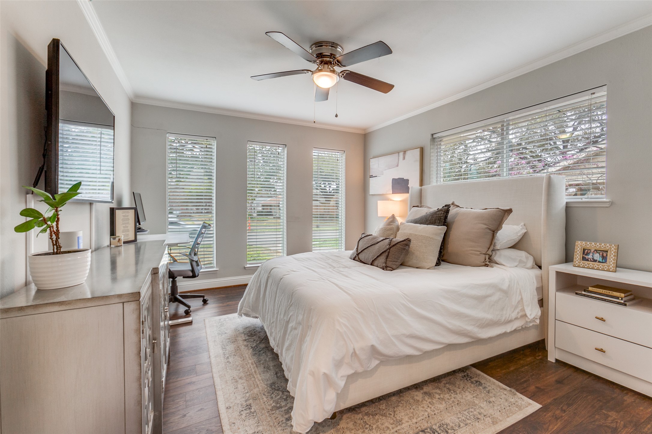 506 S Waterview Drive