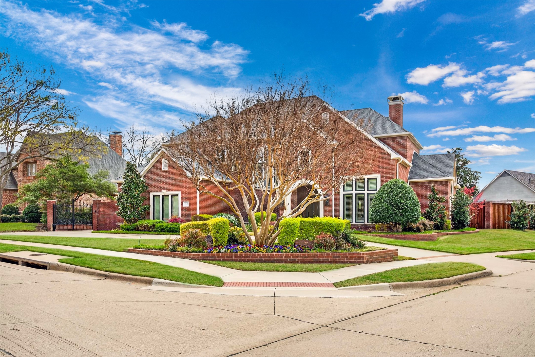 6433 Rockbluff Circle