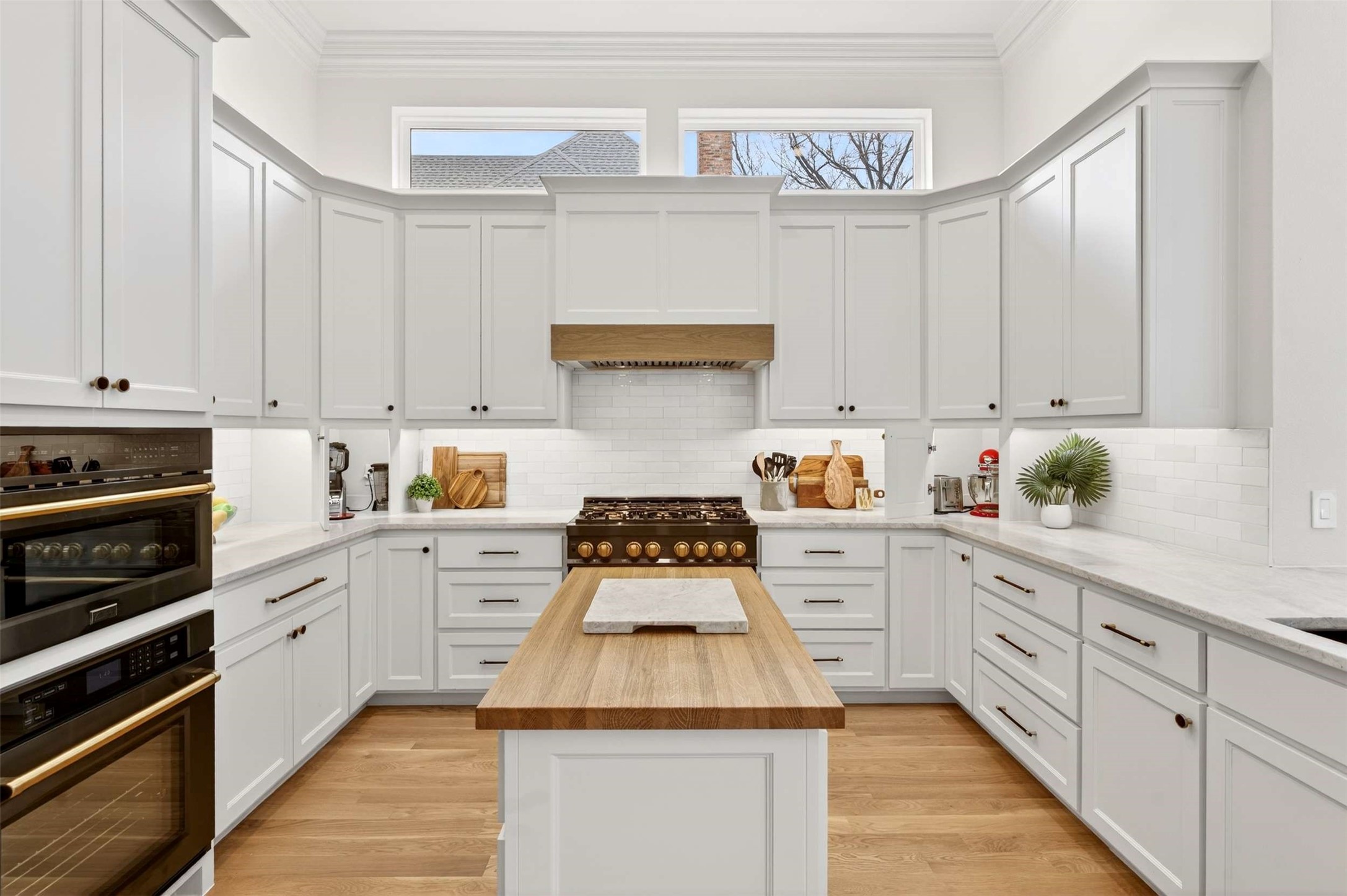 6433 Rockbluff Circle