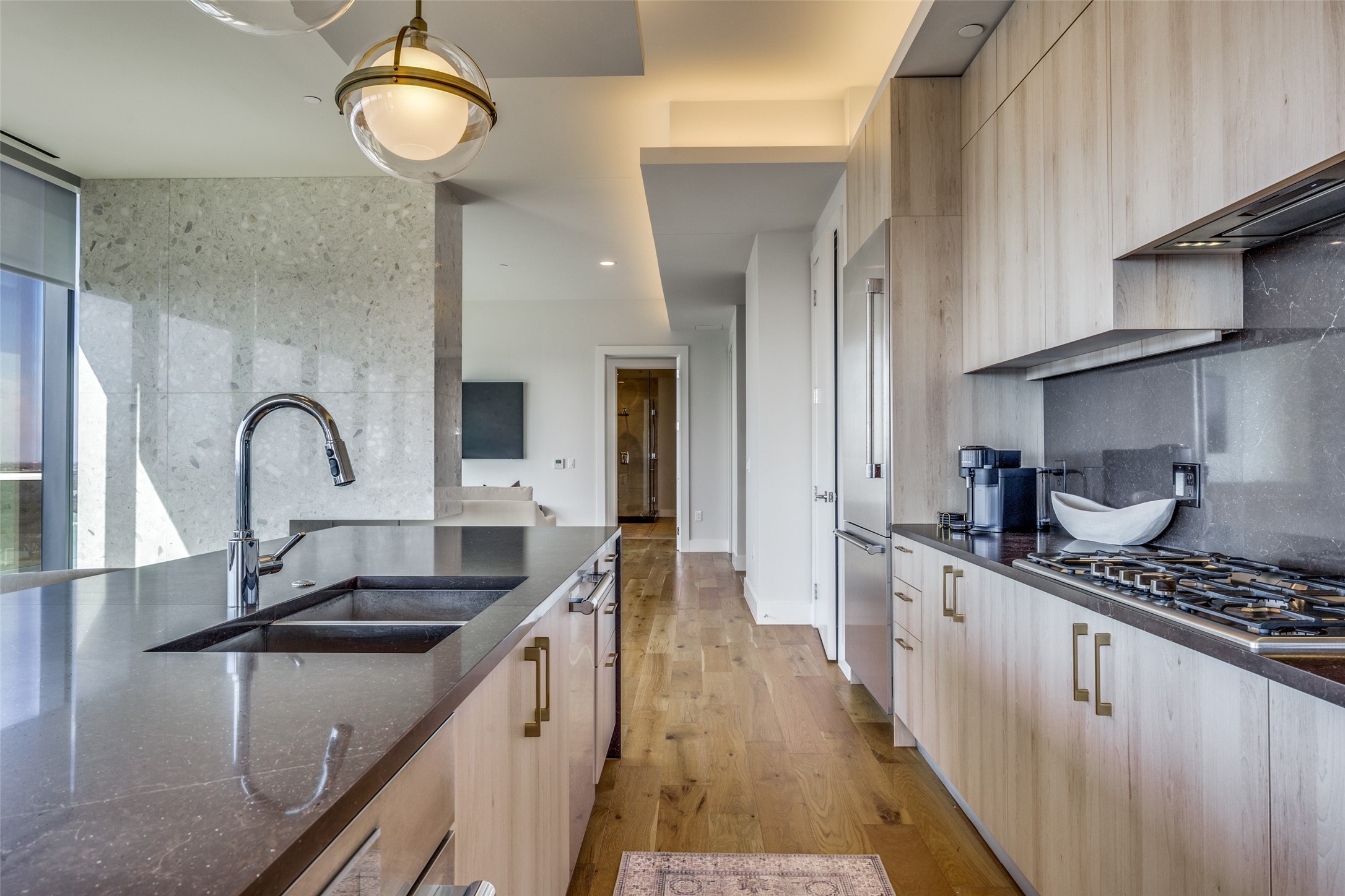 8119 Douglas Avenue 1406