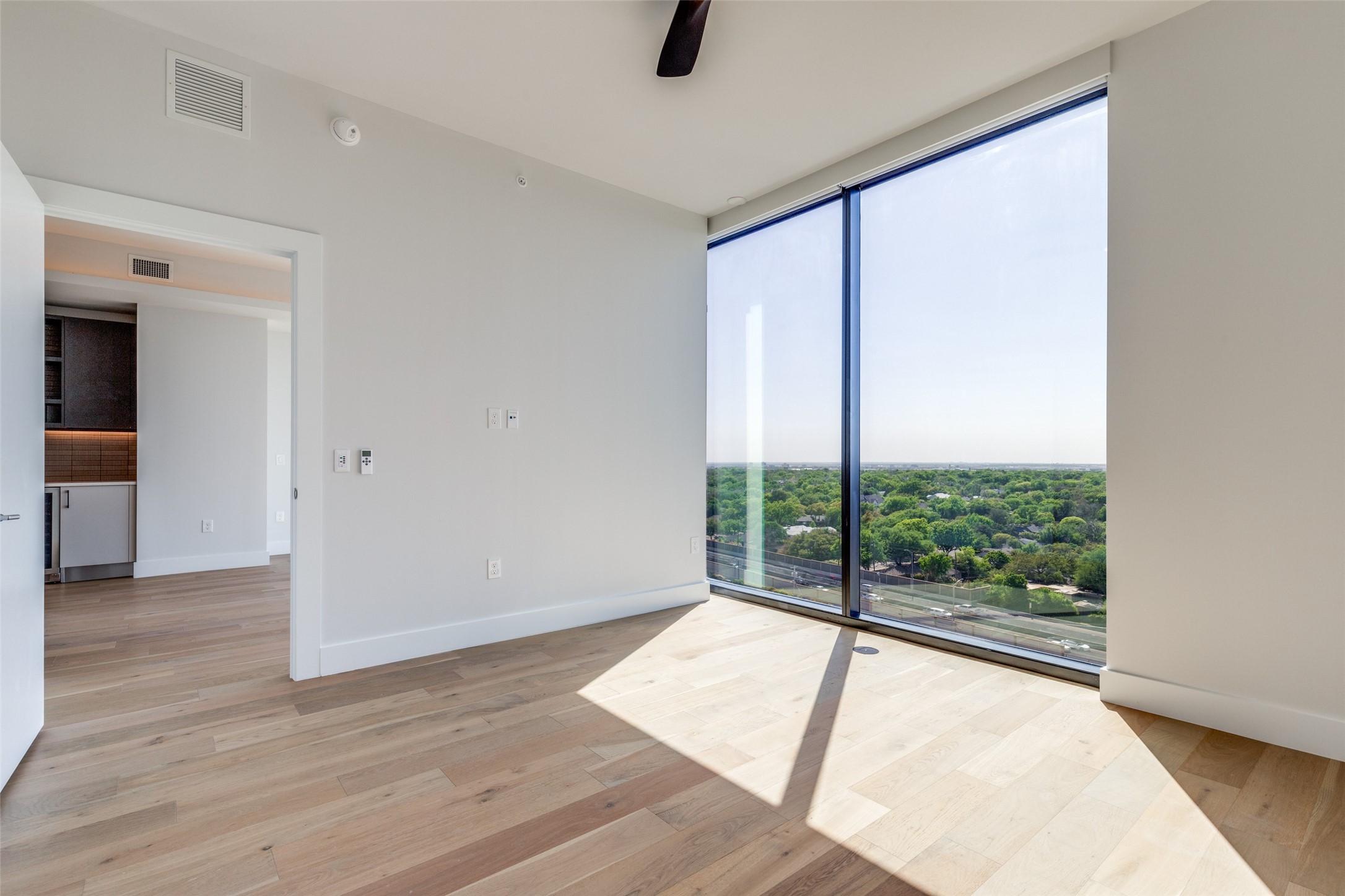 8119 Douglas Avenue 706