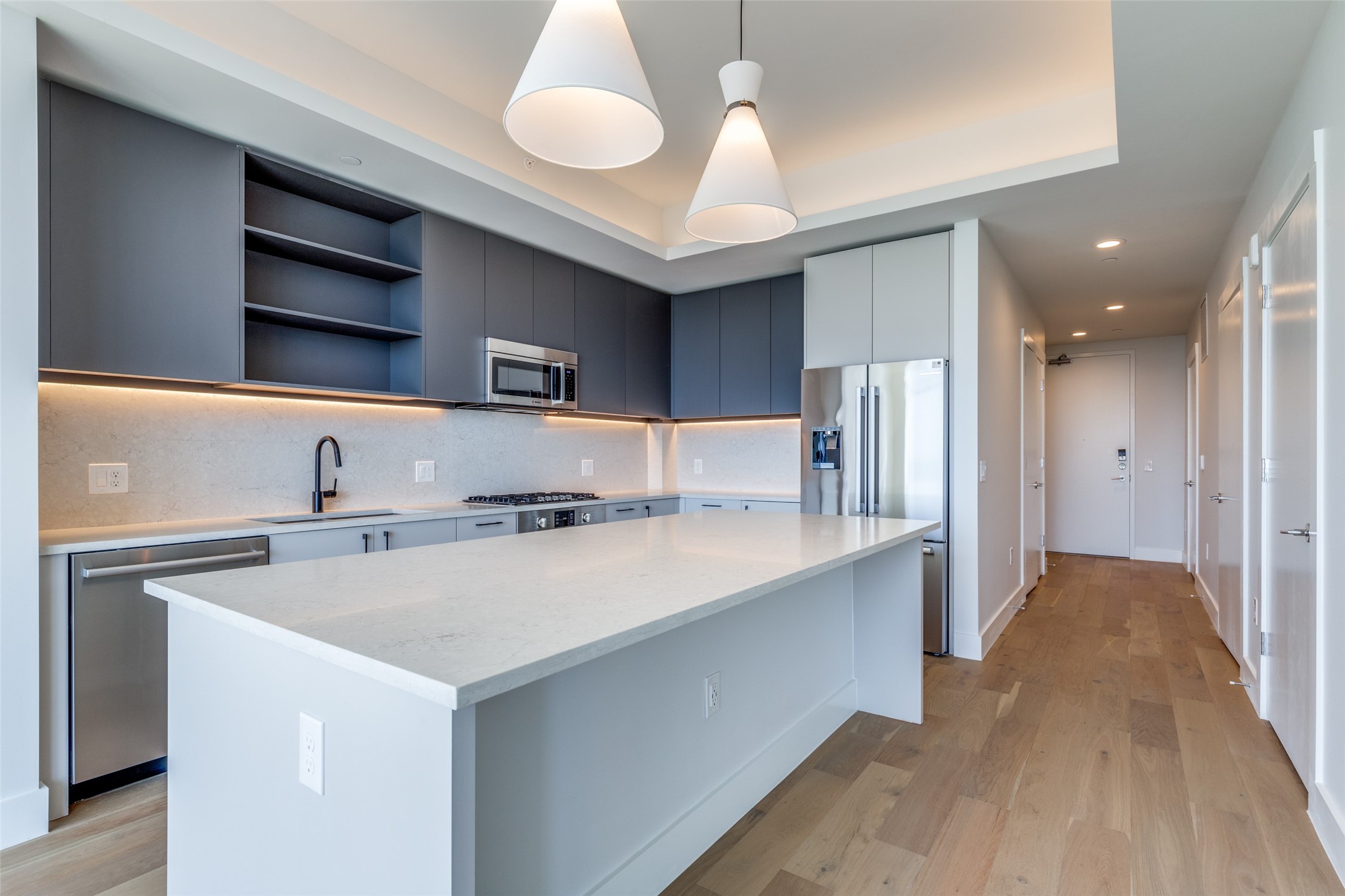 8119 Douglas Avenue 706