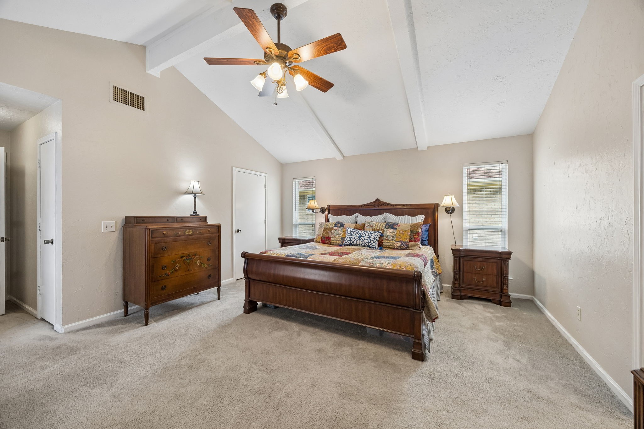 2104 Scarlet Oak Drive