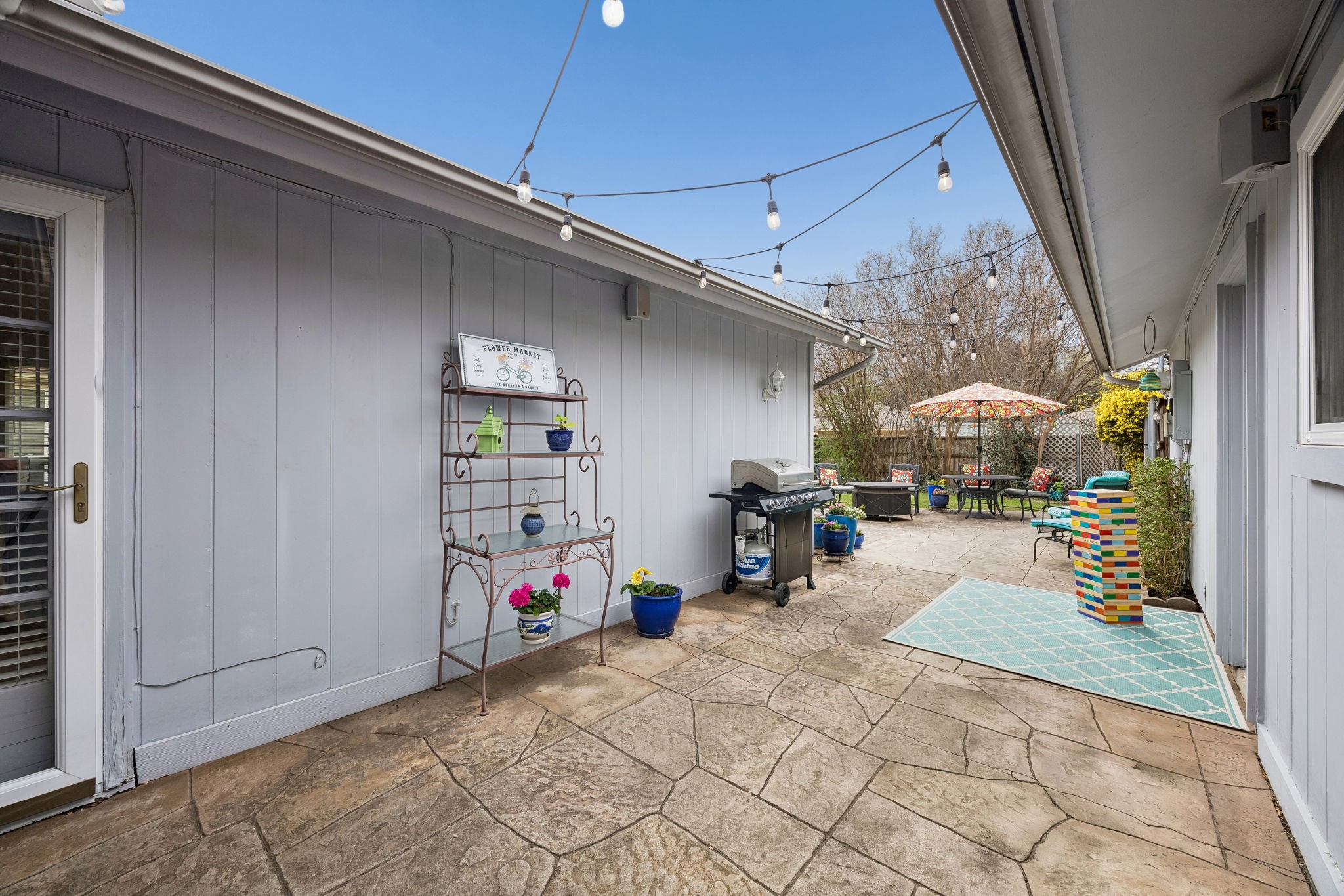 2104 Scarlet Oak Drive