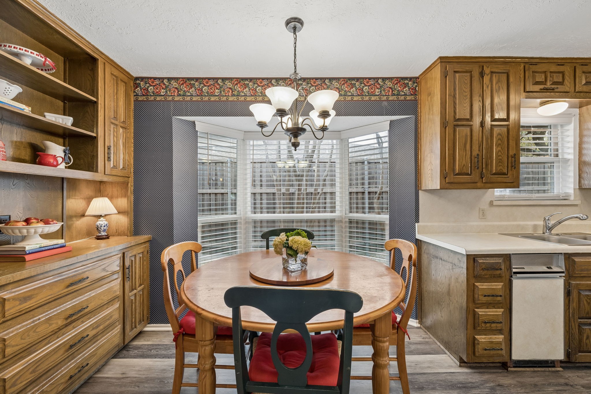 2104 Scarlet Oak Drive