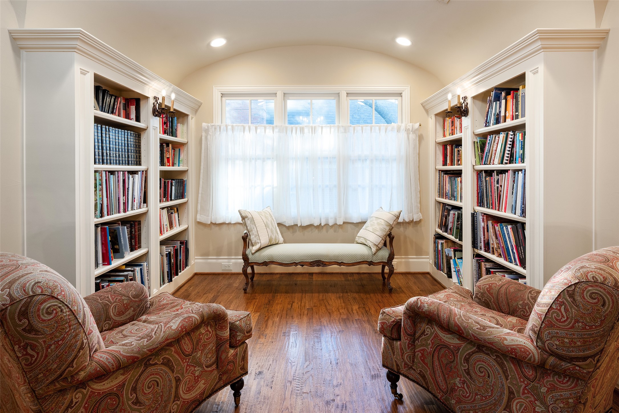 3518 Caruth Boulevard