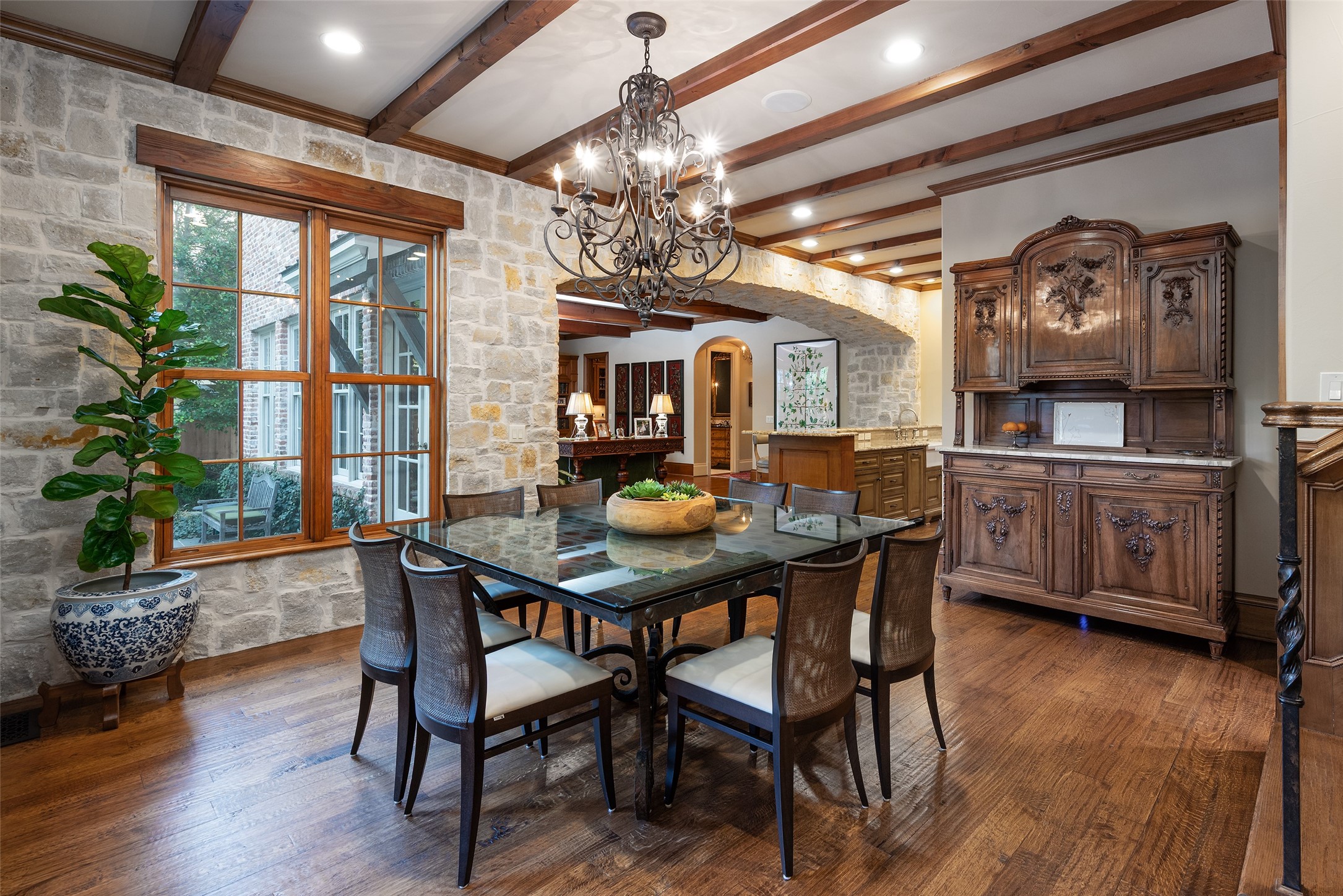 3518 Caruth Boulevard