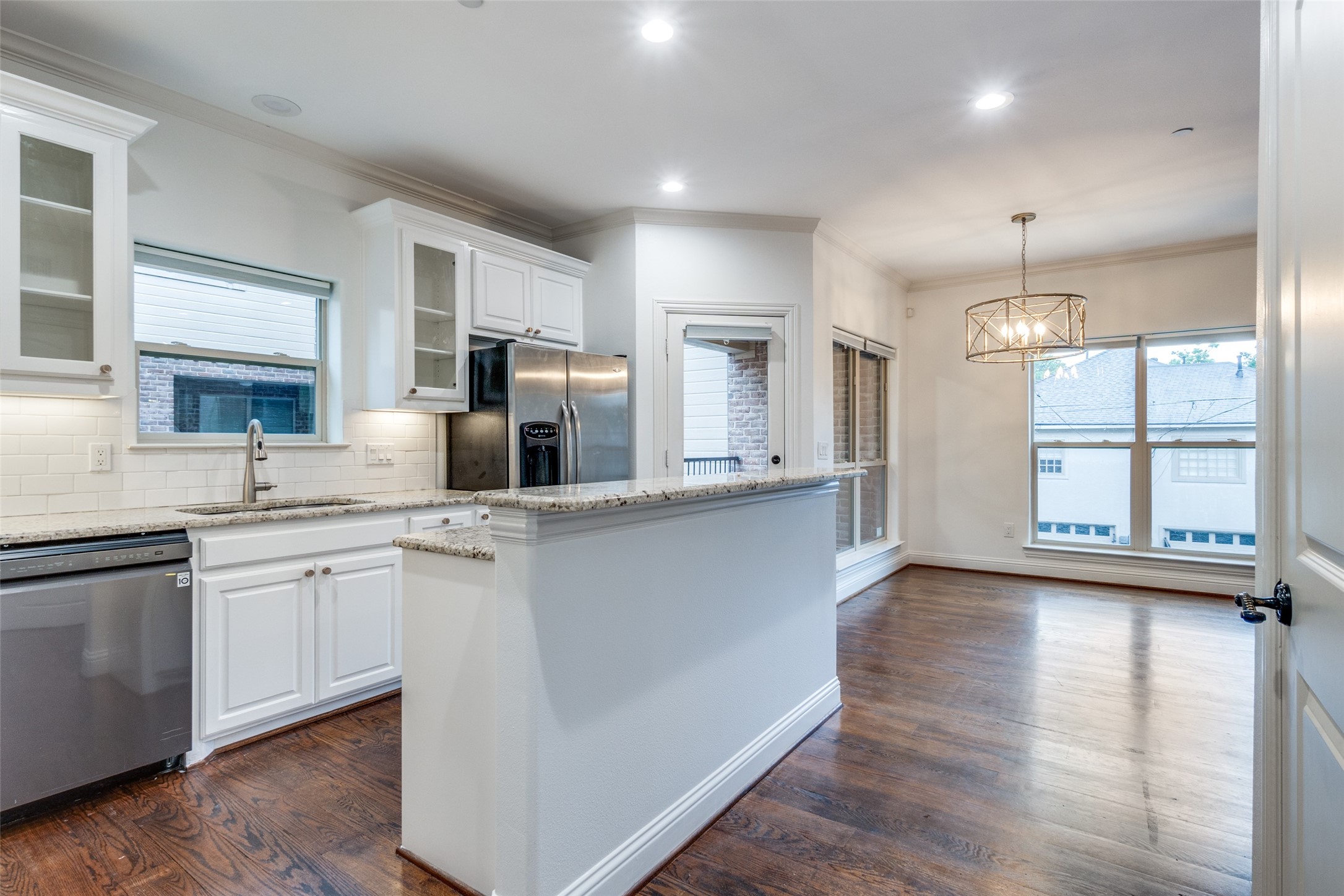 3421 Normandy Avenue 9