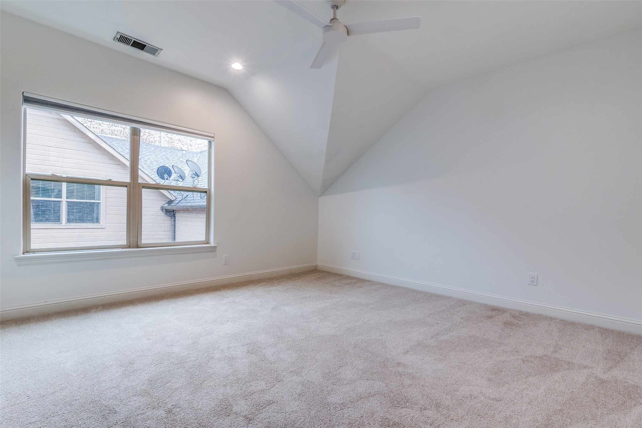 3421 Normandy Avenue 9
