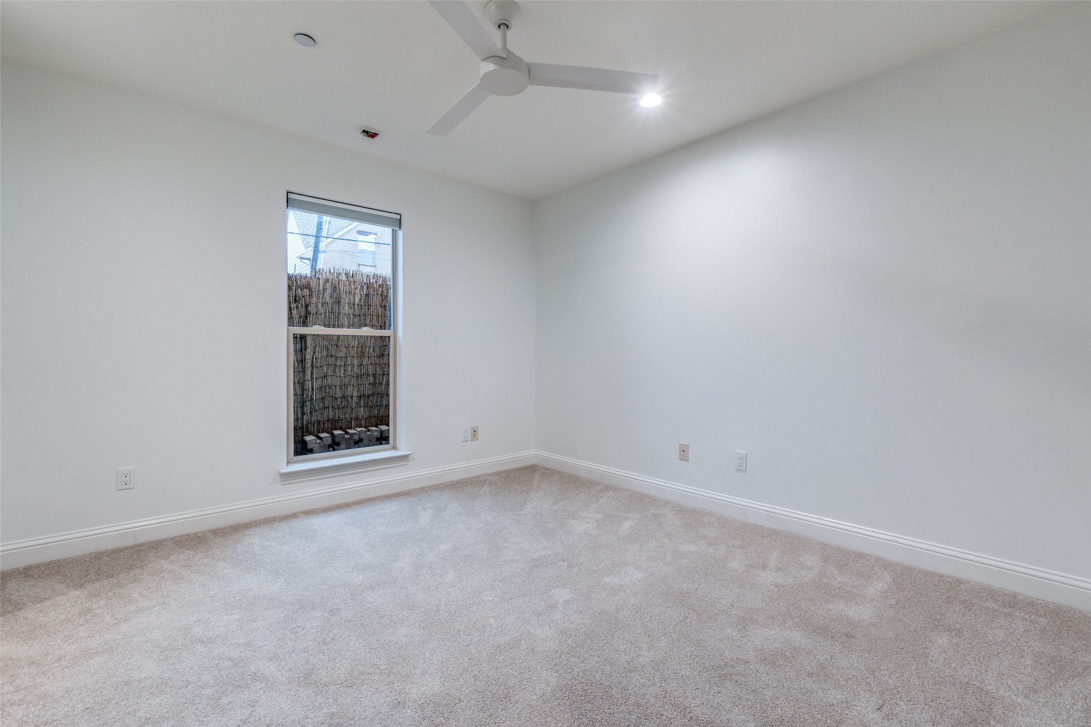 3421 Normandy Avenue 9