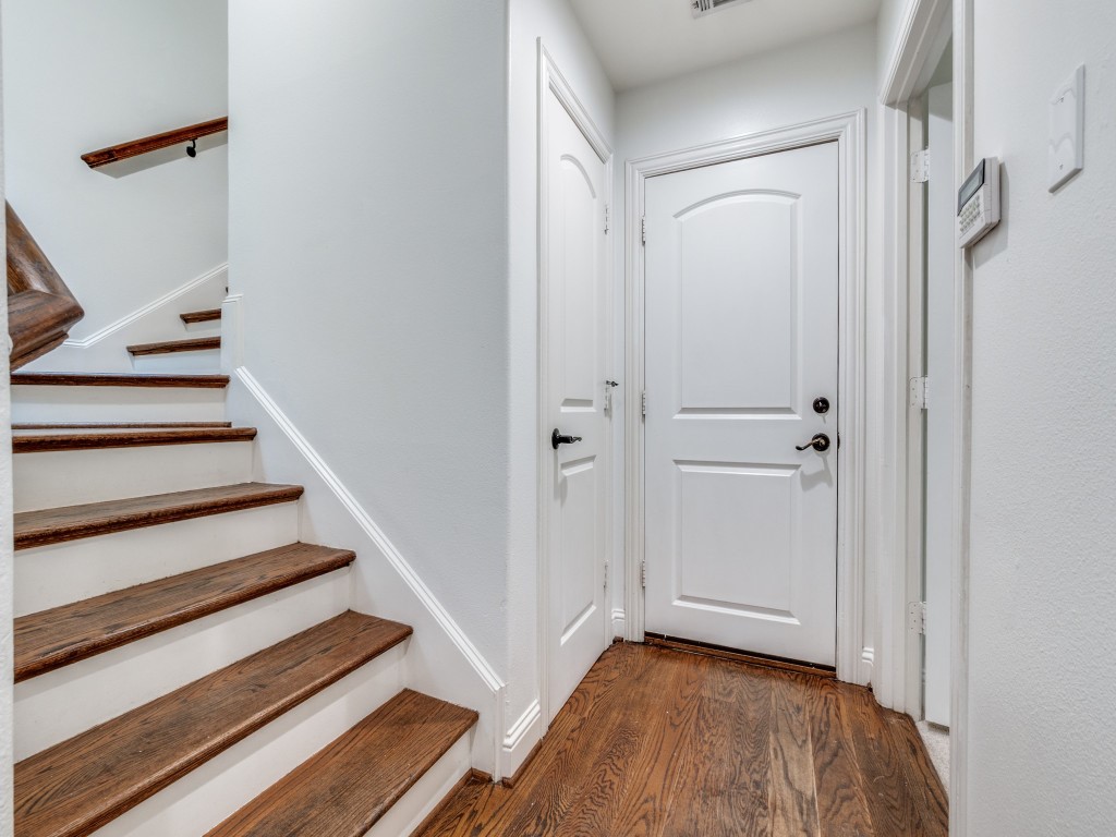 3421 Normandy Avenue 9