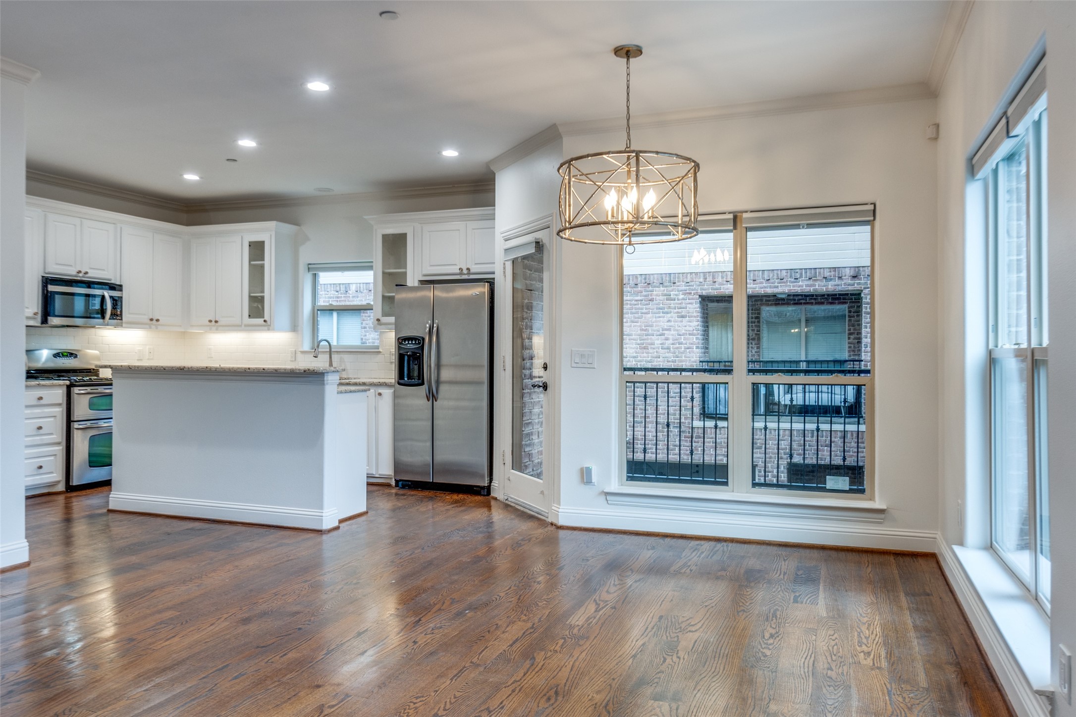 3421 Normandy Avenue 9