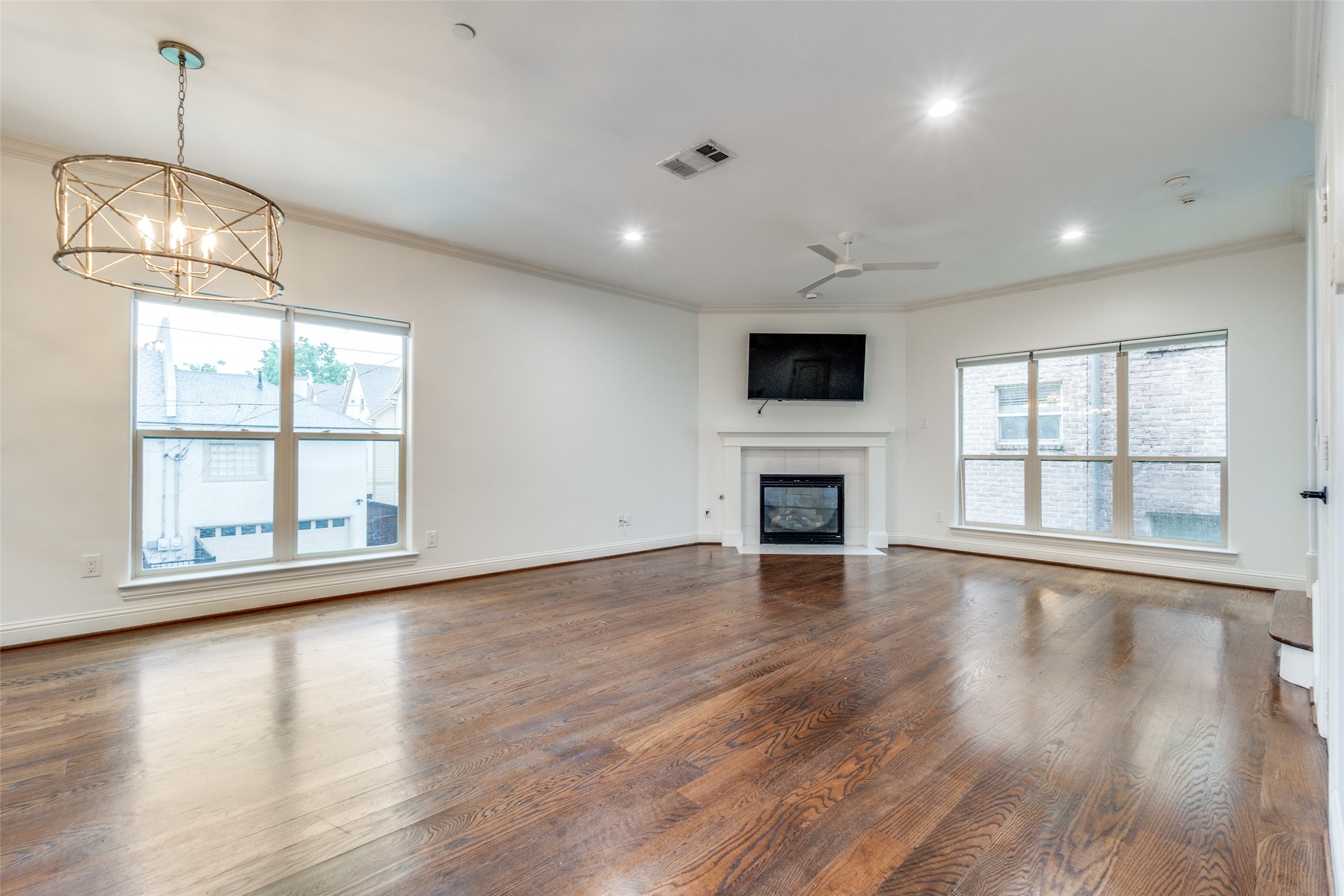 3421 Normandy Avenue 9