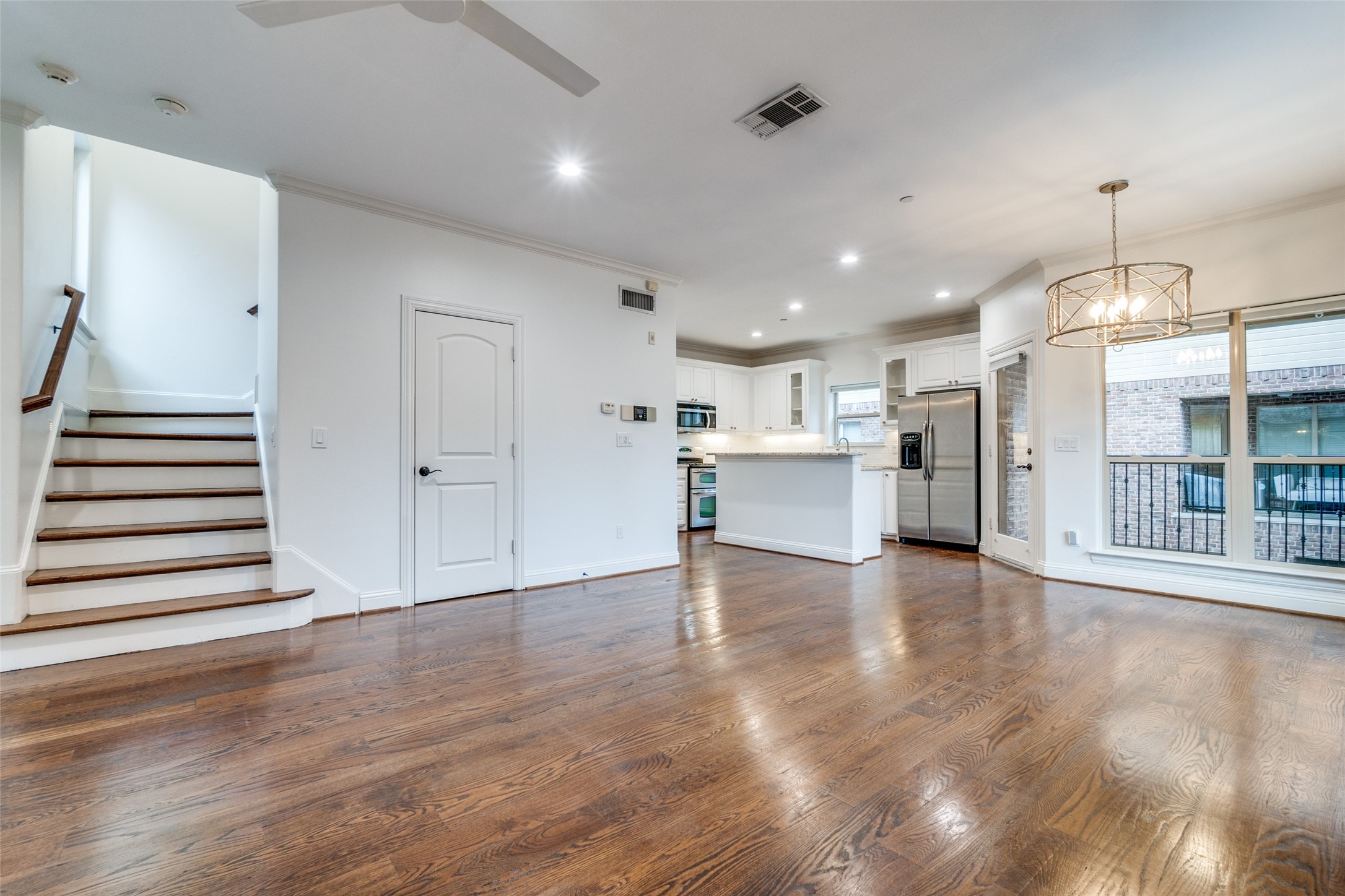 3421 Normandy Avenue 9