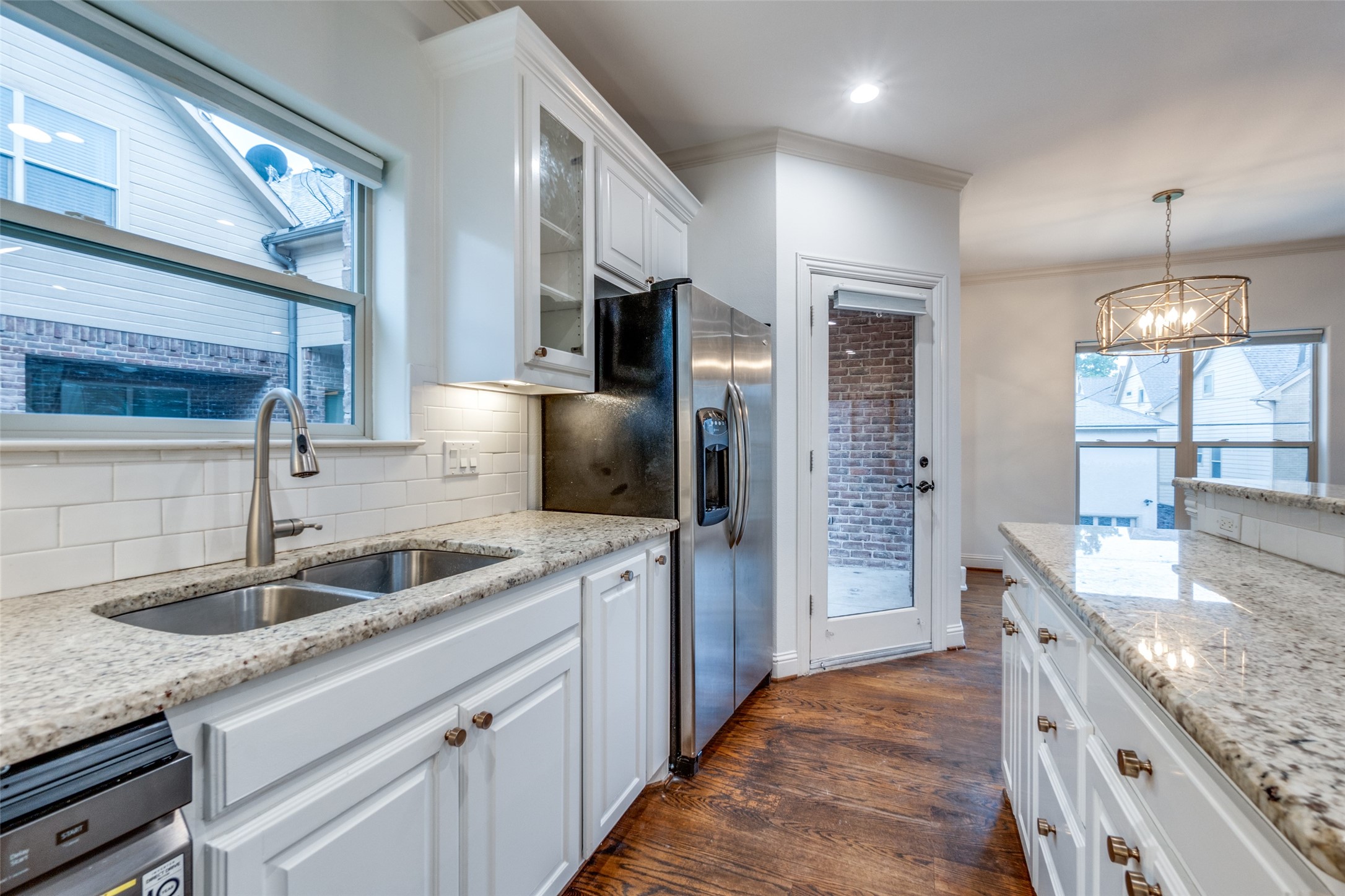 3421 Normandy Avenue 9