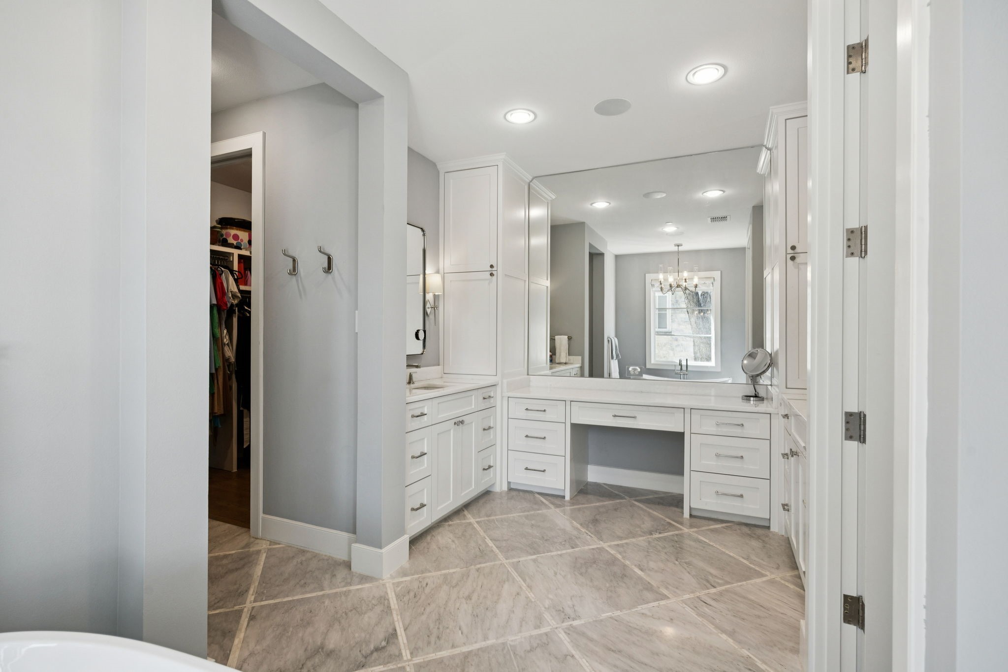 3548 McFarlin Boulevard