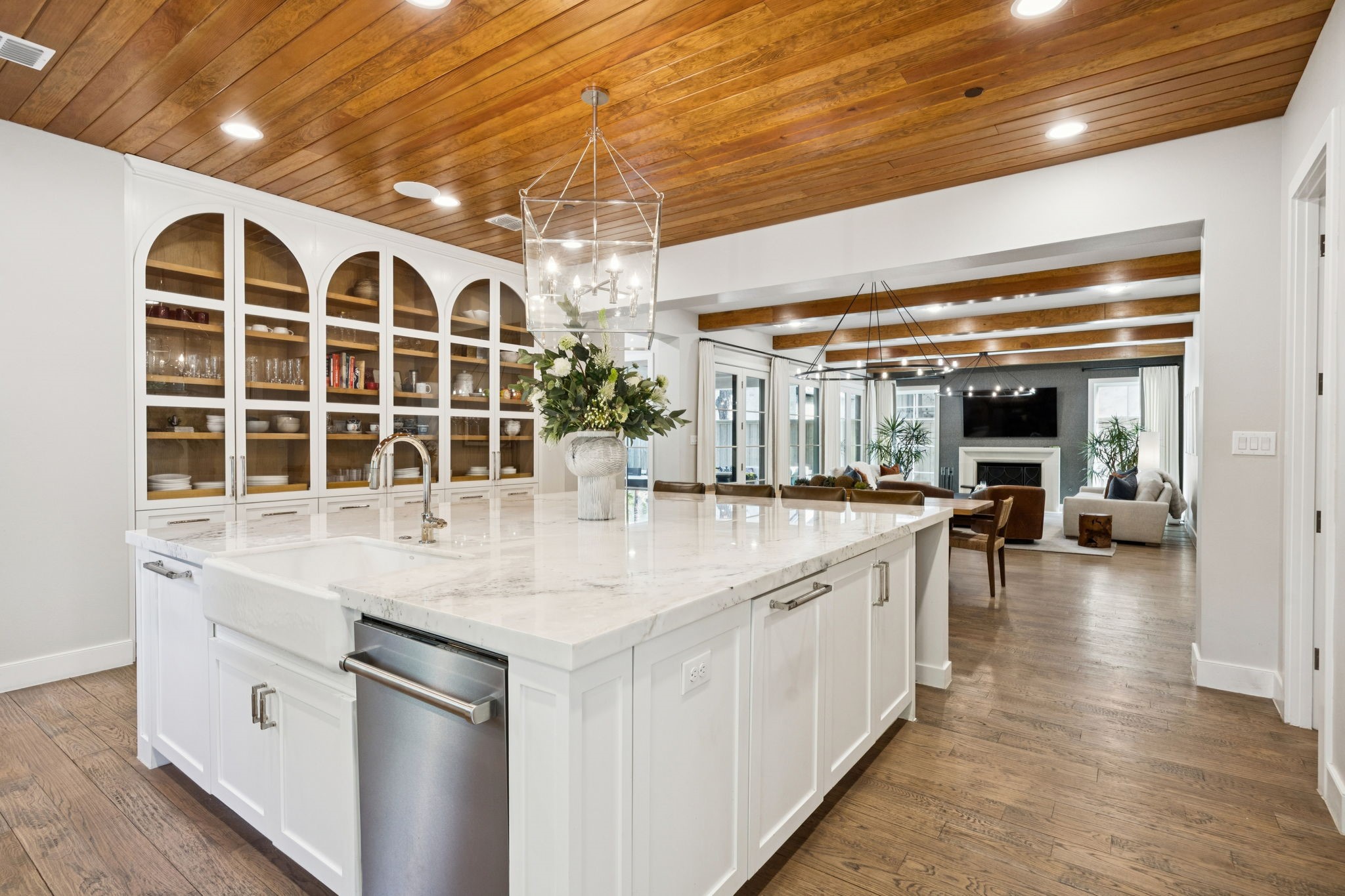 3548 McFarlin Boulevard