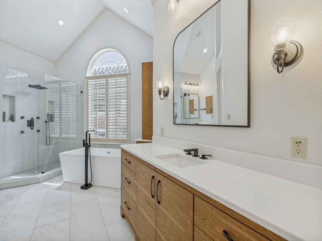 5125 Marble Falls Lane