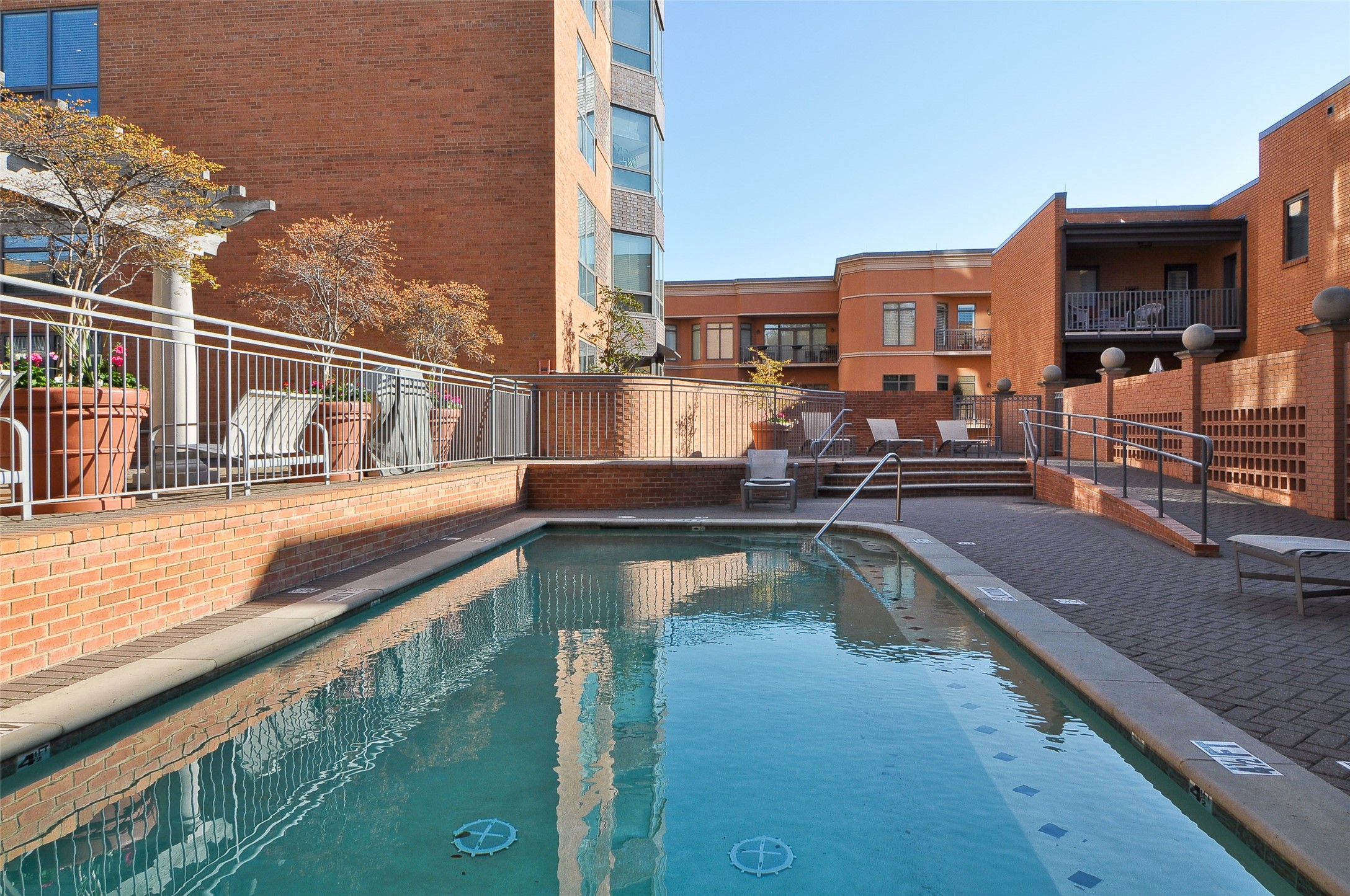 4242 Lomo Alto Drive S30