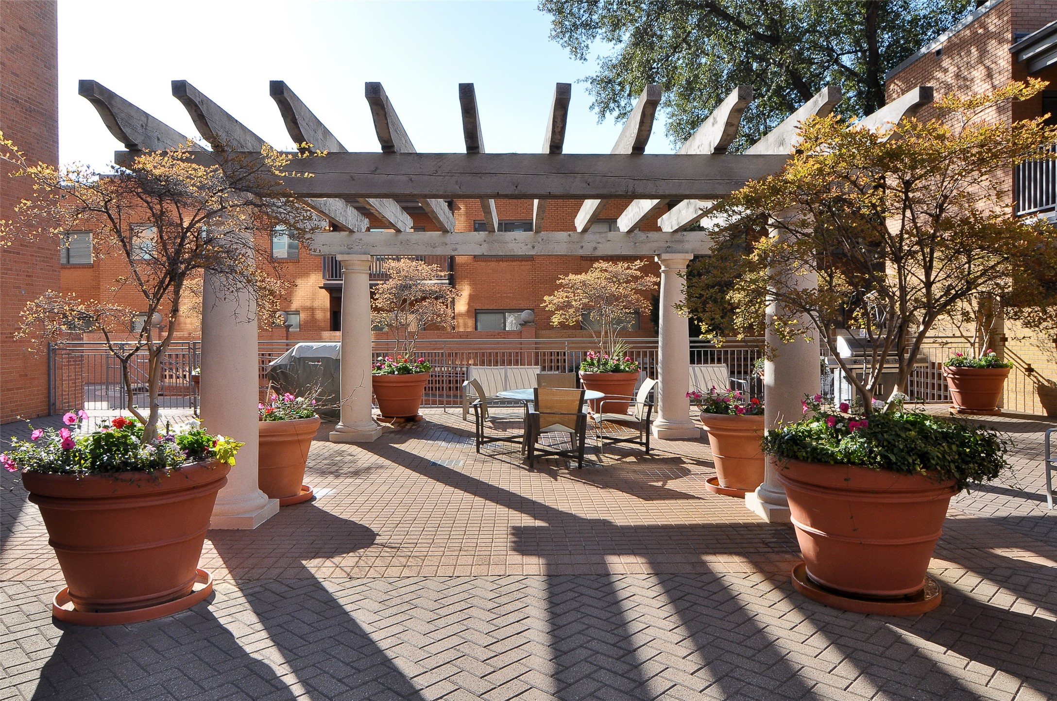 4242 Lomo Alto Drive S30