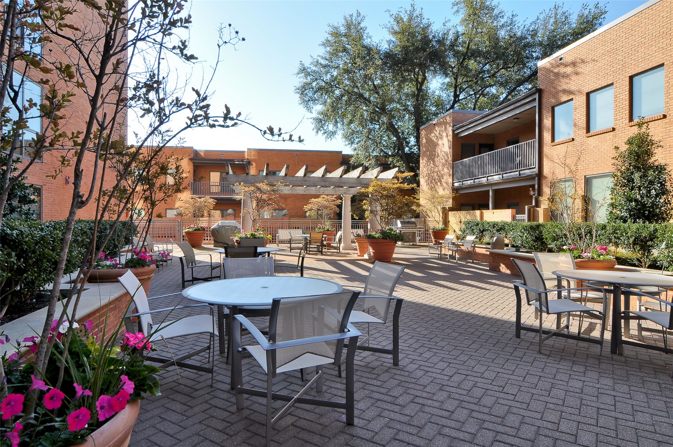 4242 Lomo Alto Drive S30