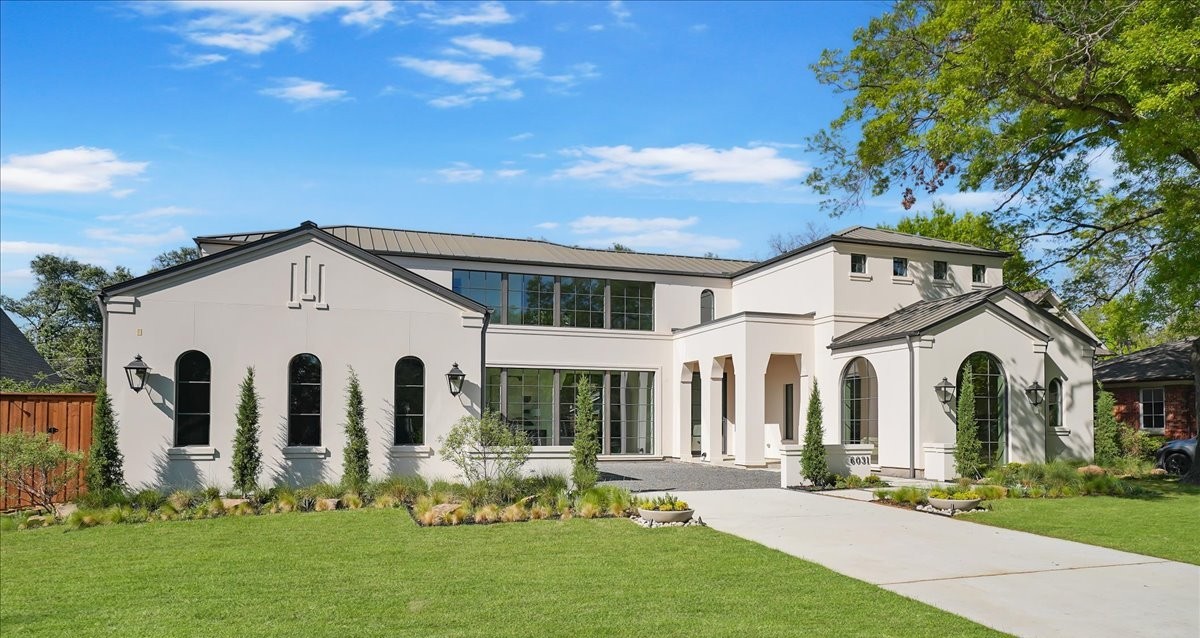 6031 Lupton Drive