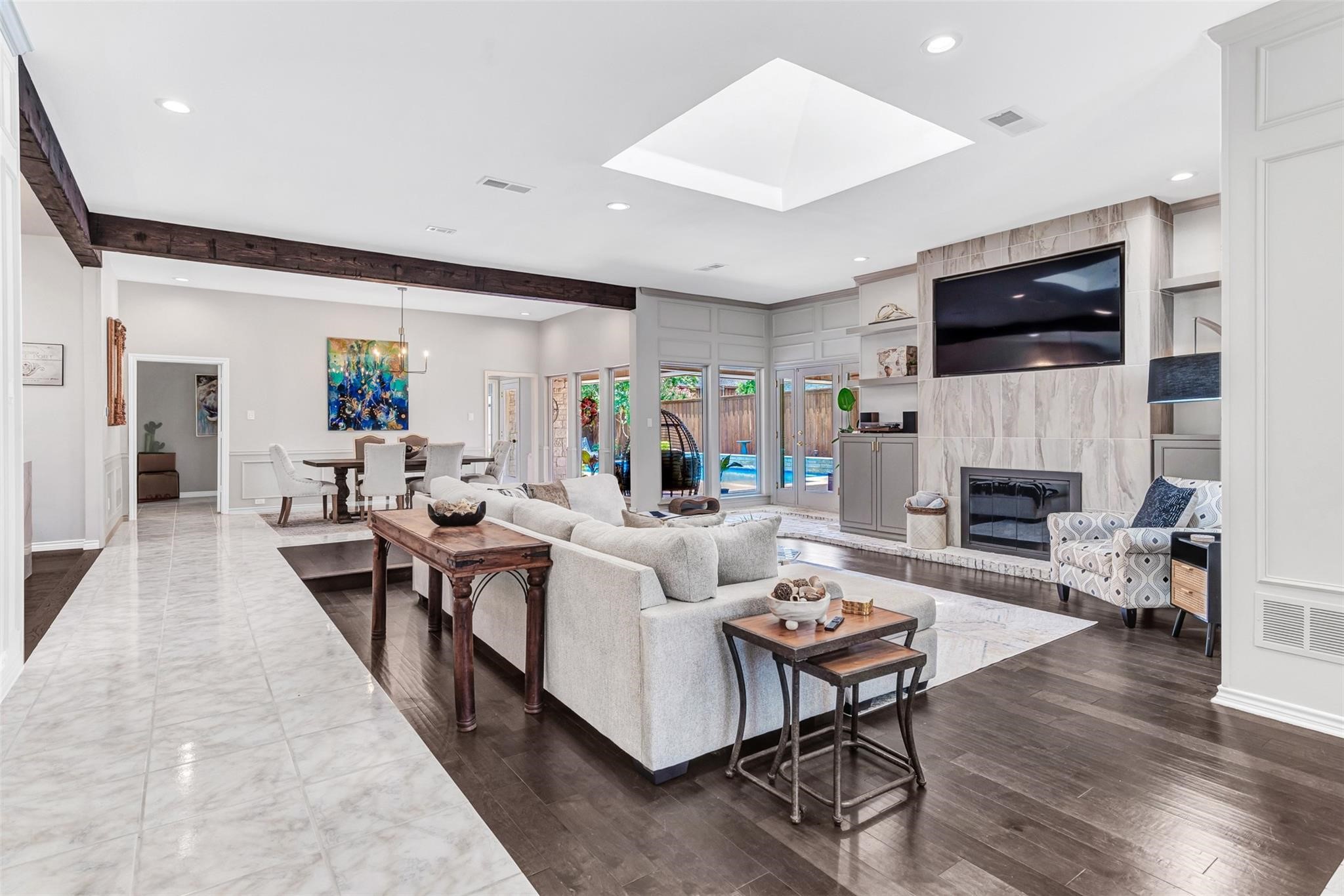 5607 Twin Brooks