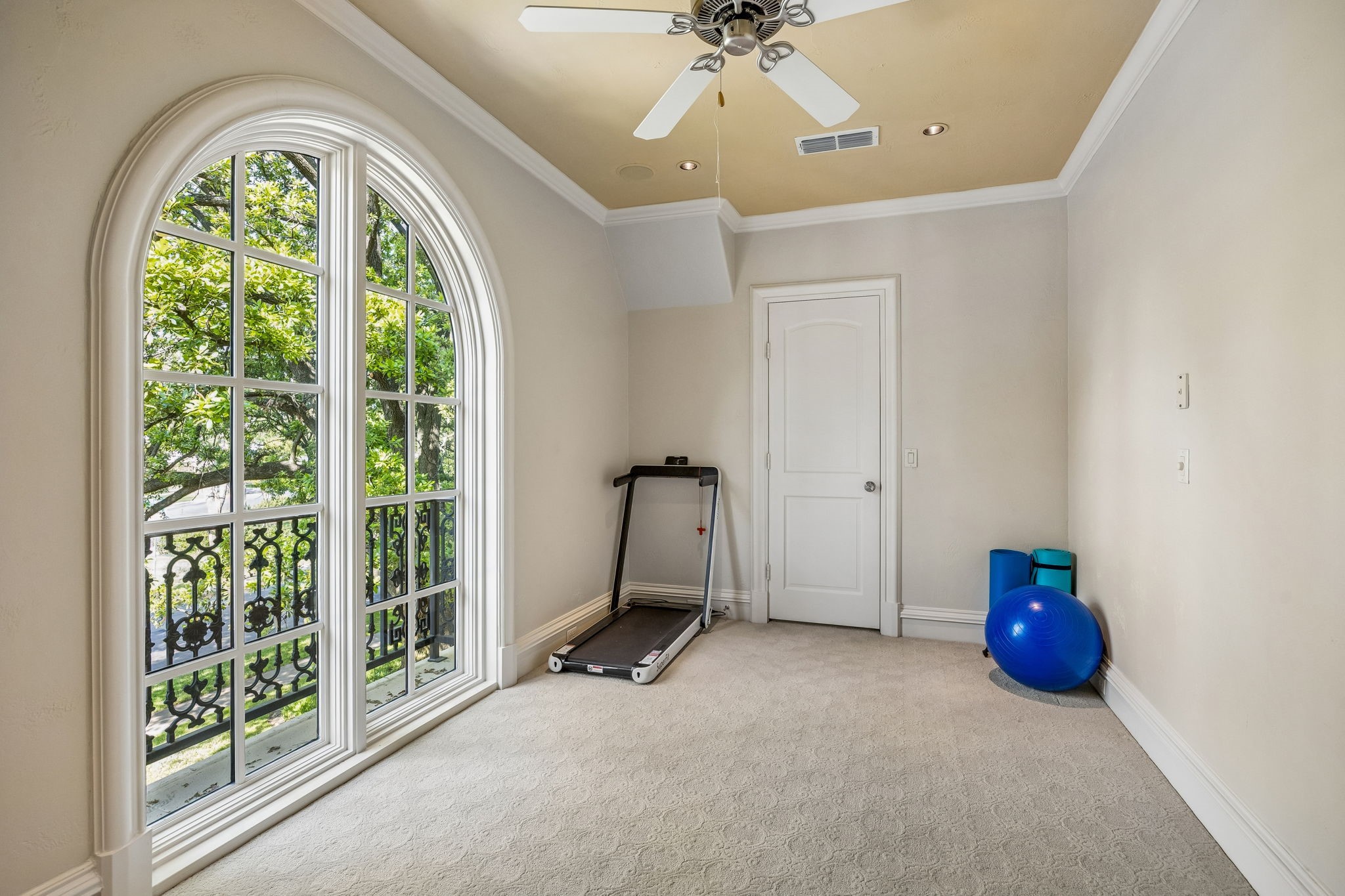 7270 Turtle Creek Boulevard