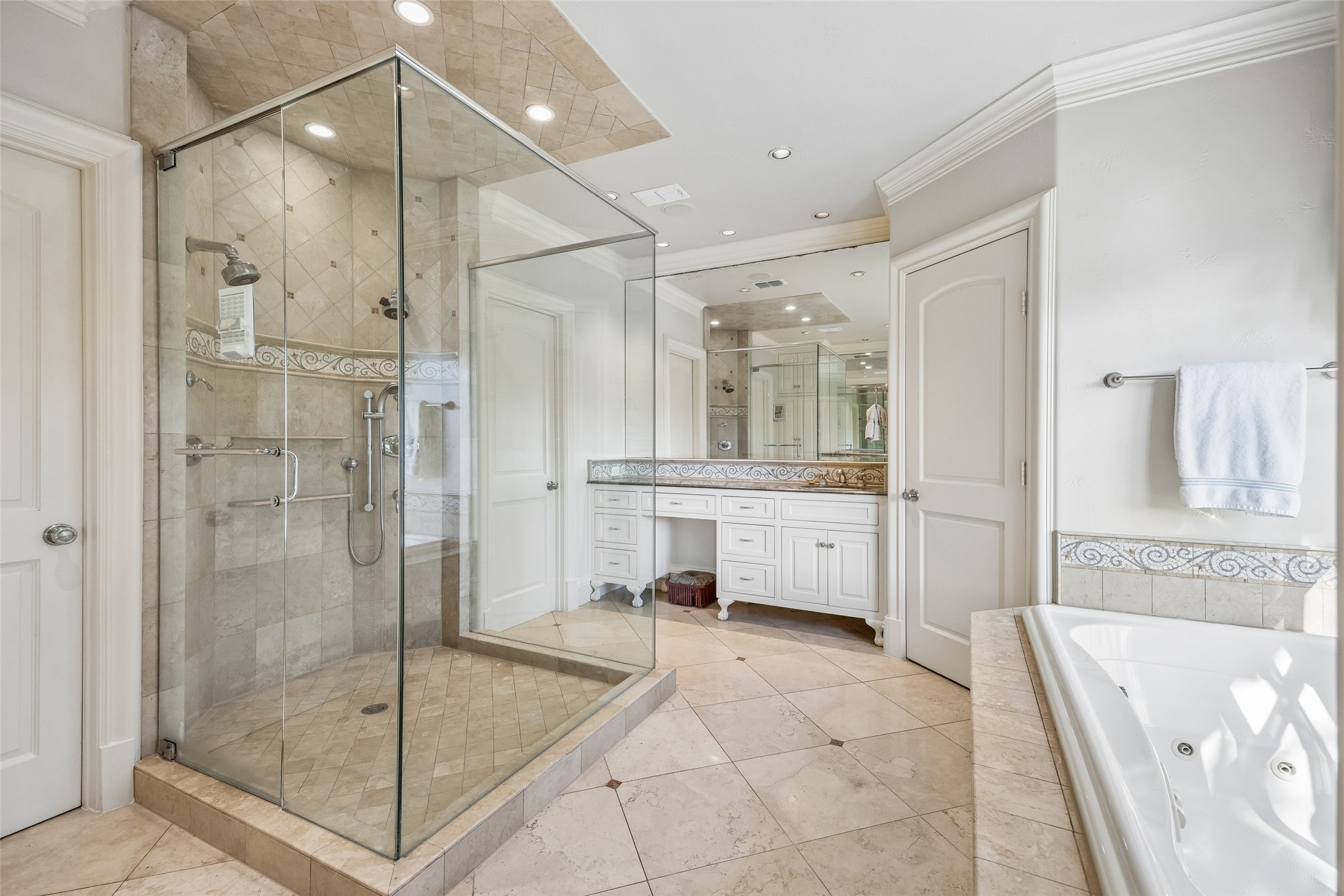 7270 Turtle Creek Boulevard