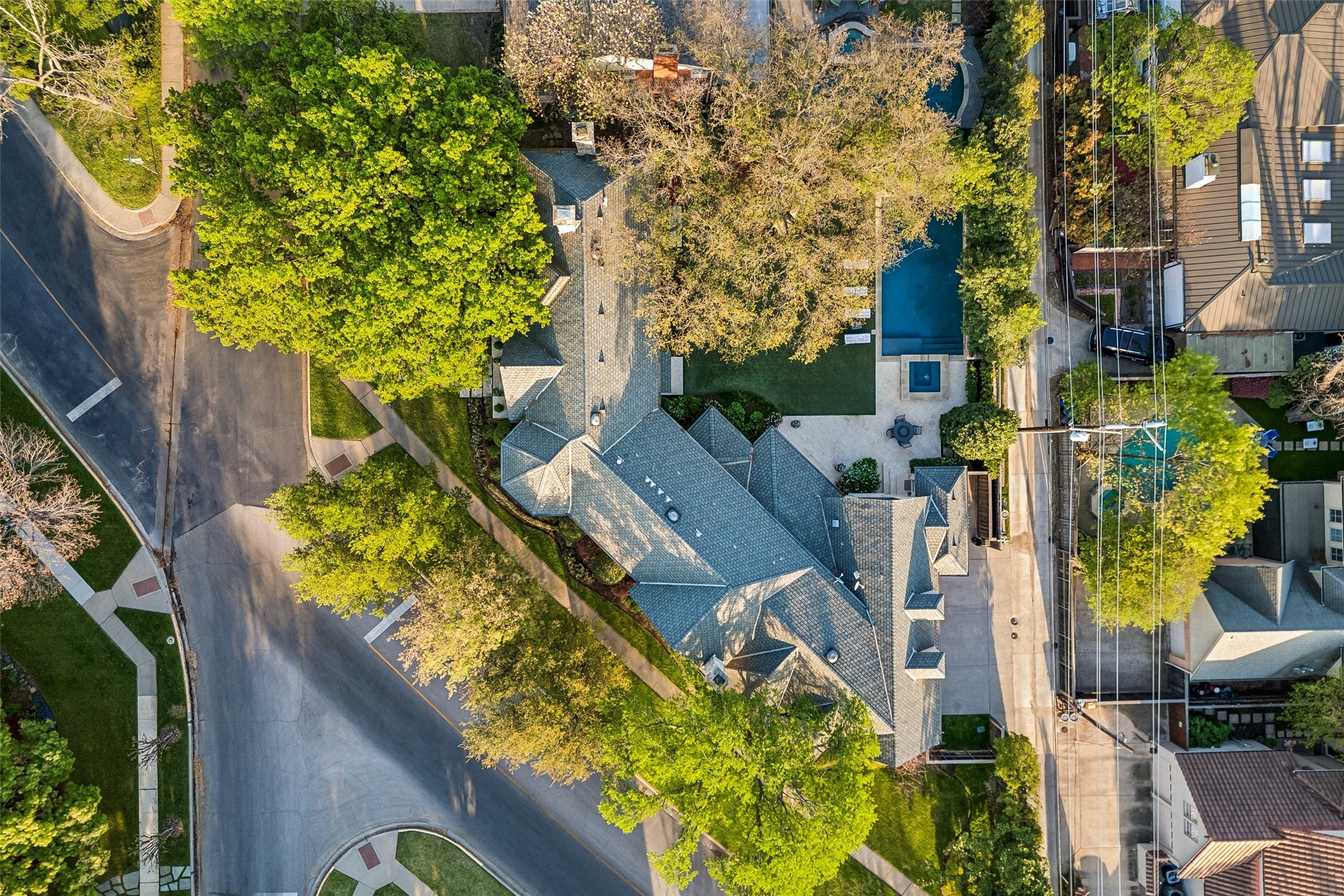 7270 Turtle Creek Boulevard