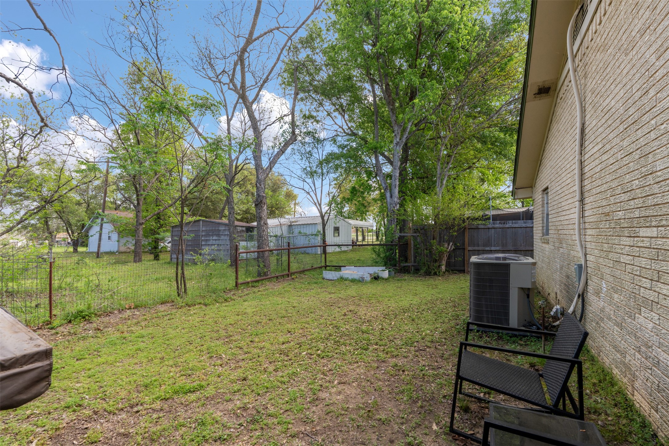 529 E Kempner