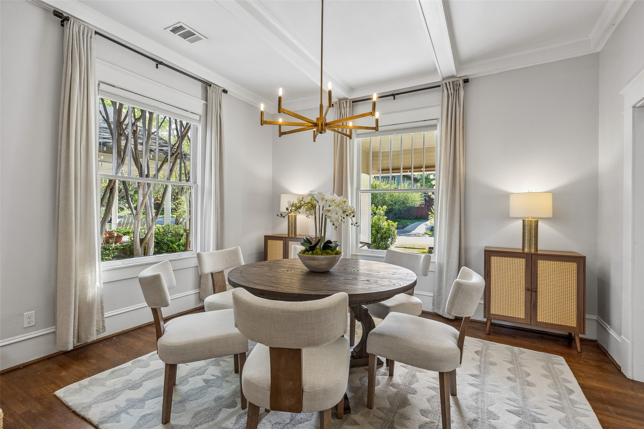 214 S Montclair Avenue
