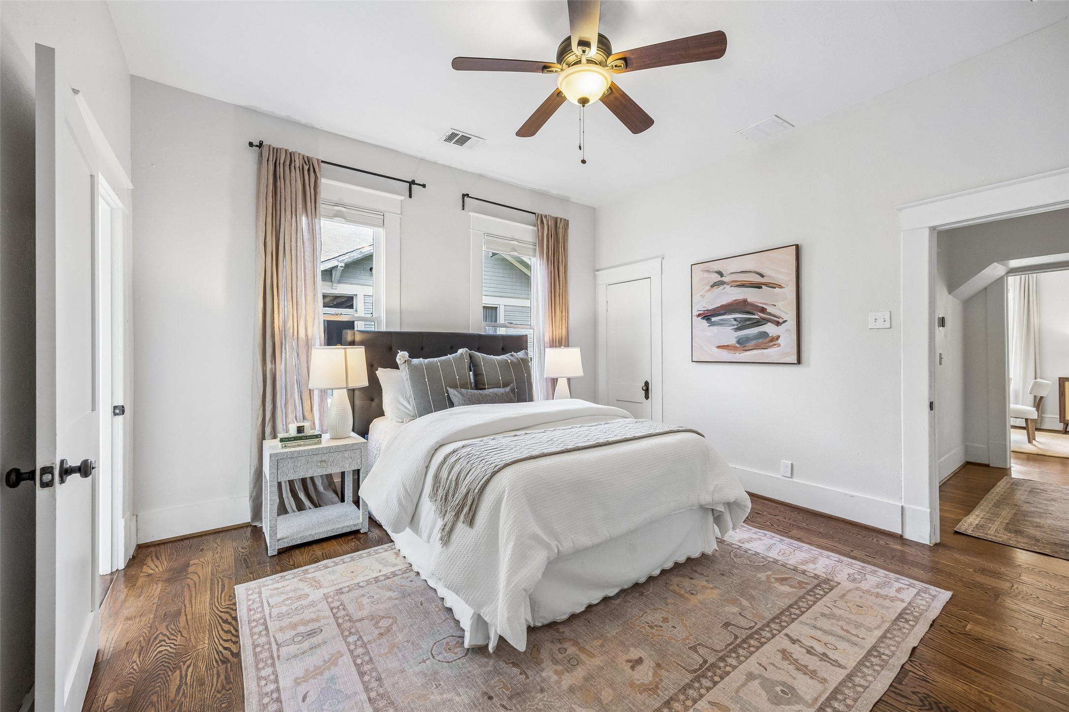 214 S Montclair Avenue