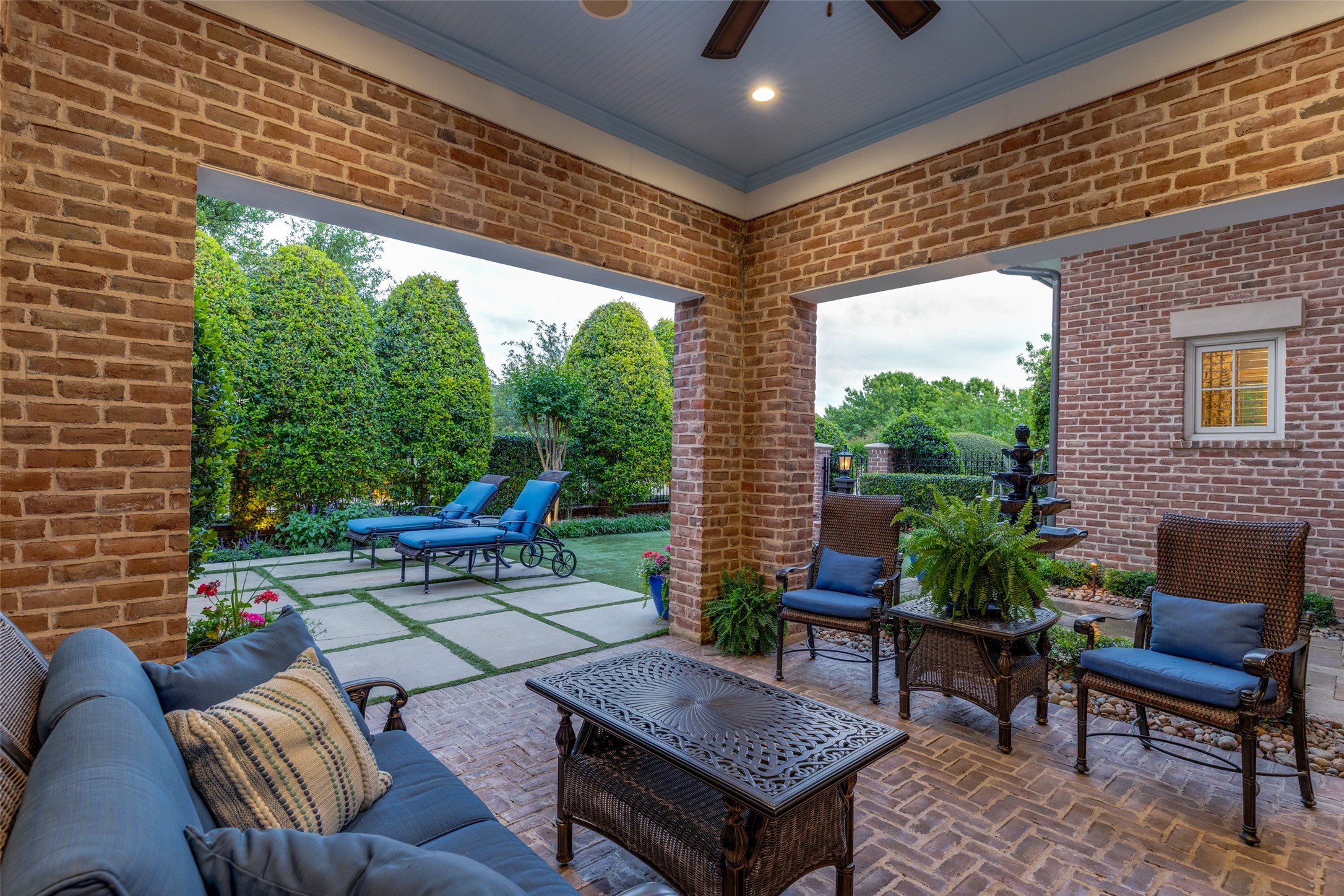 12387 Shoal Forest Lane