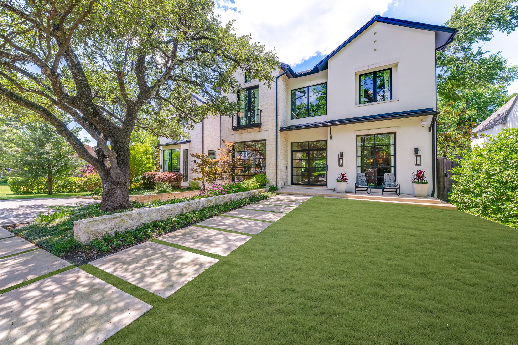 6715 Golf Drive