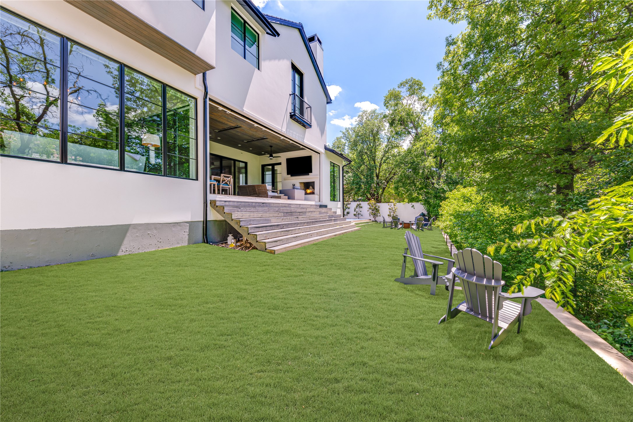 6715 Golf Drive