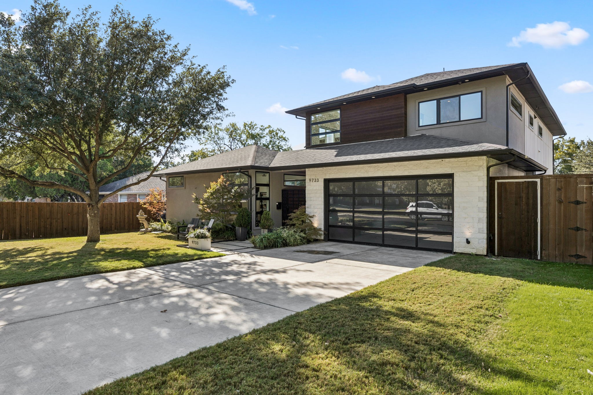 9733 Mixon Drive