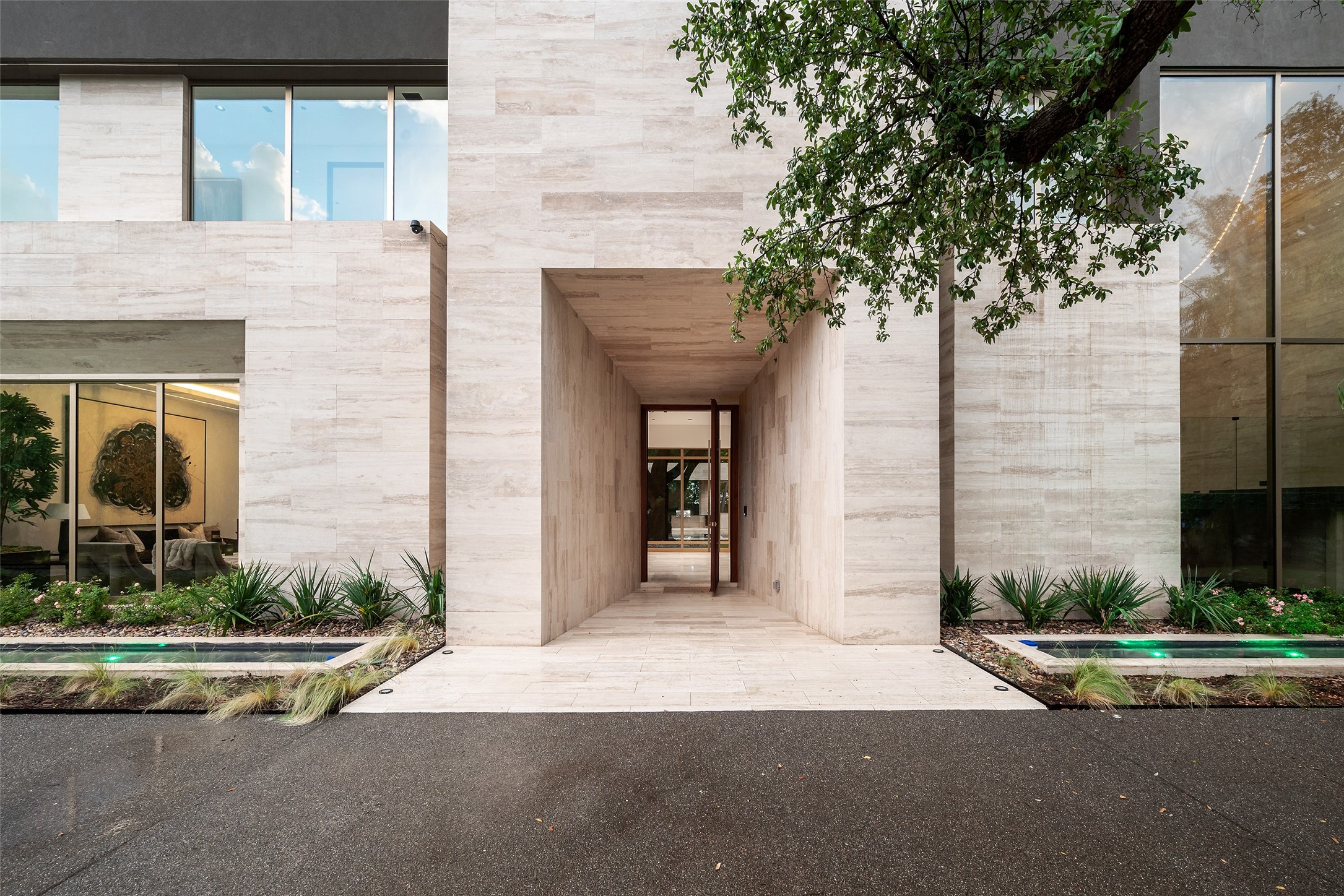 10920 Strait Lane