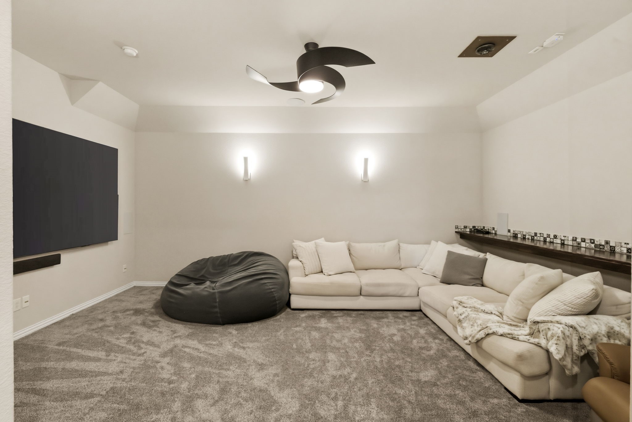 710 Almeda Lane