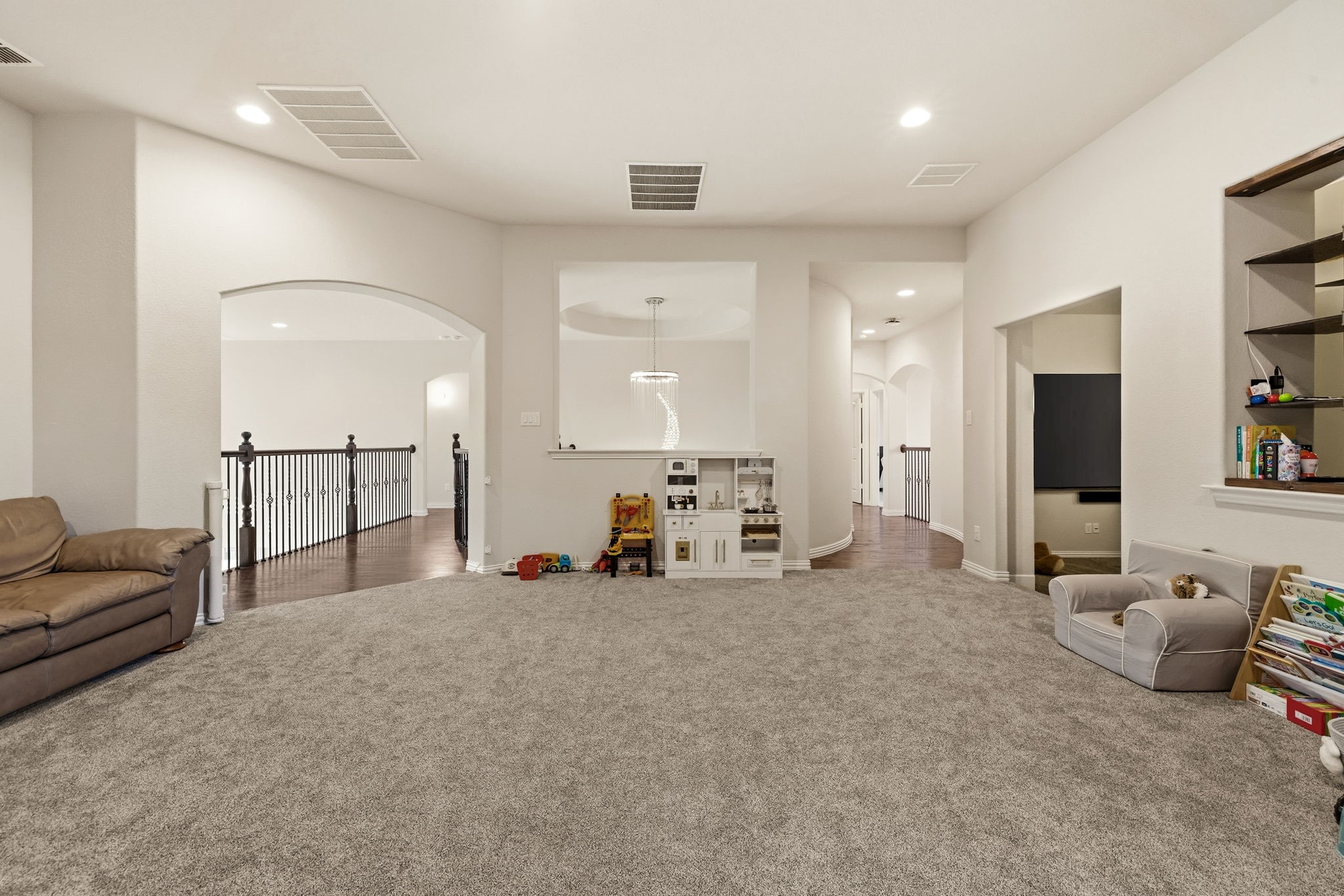 710 Almeda Lane