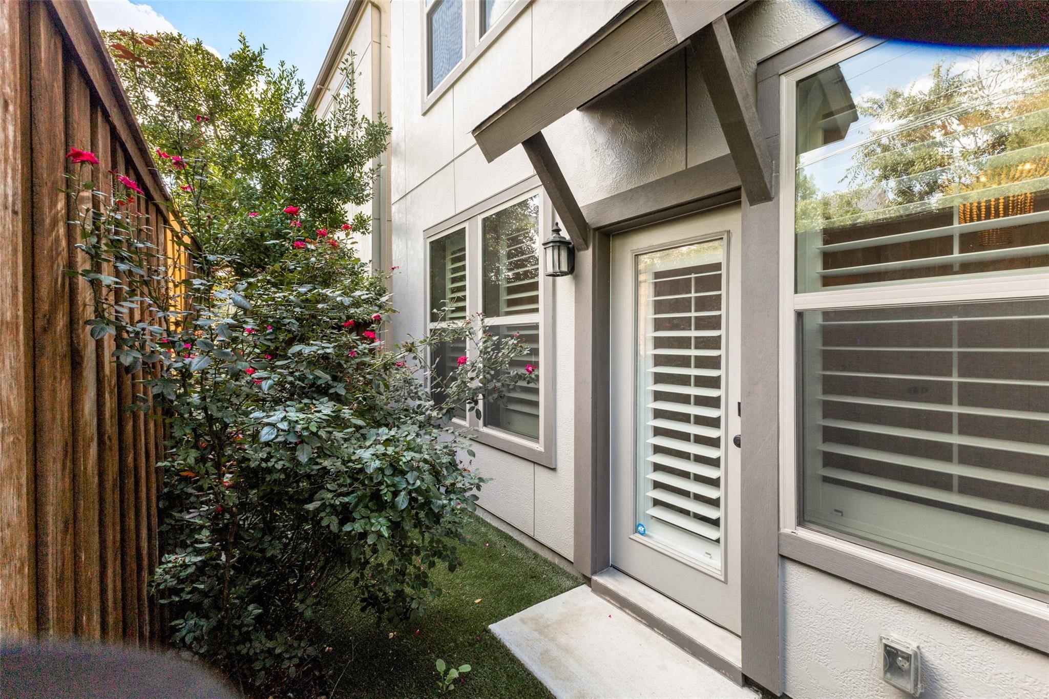 5184 Brickellia Drive