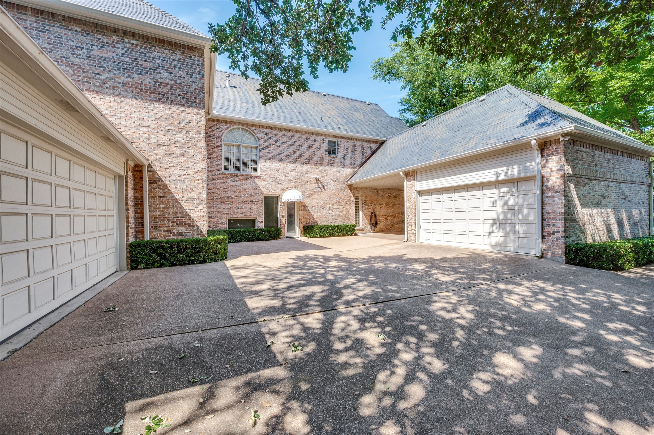10445 Strait Lane