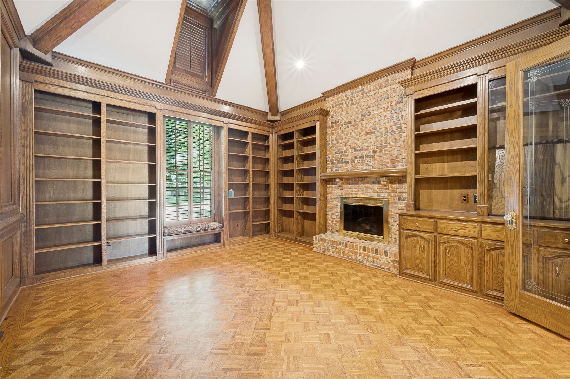 10445 Strait Lane