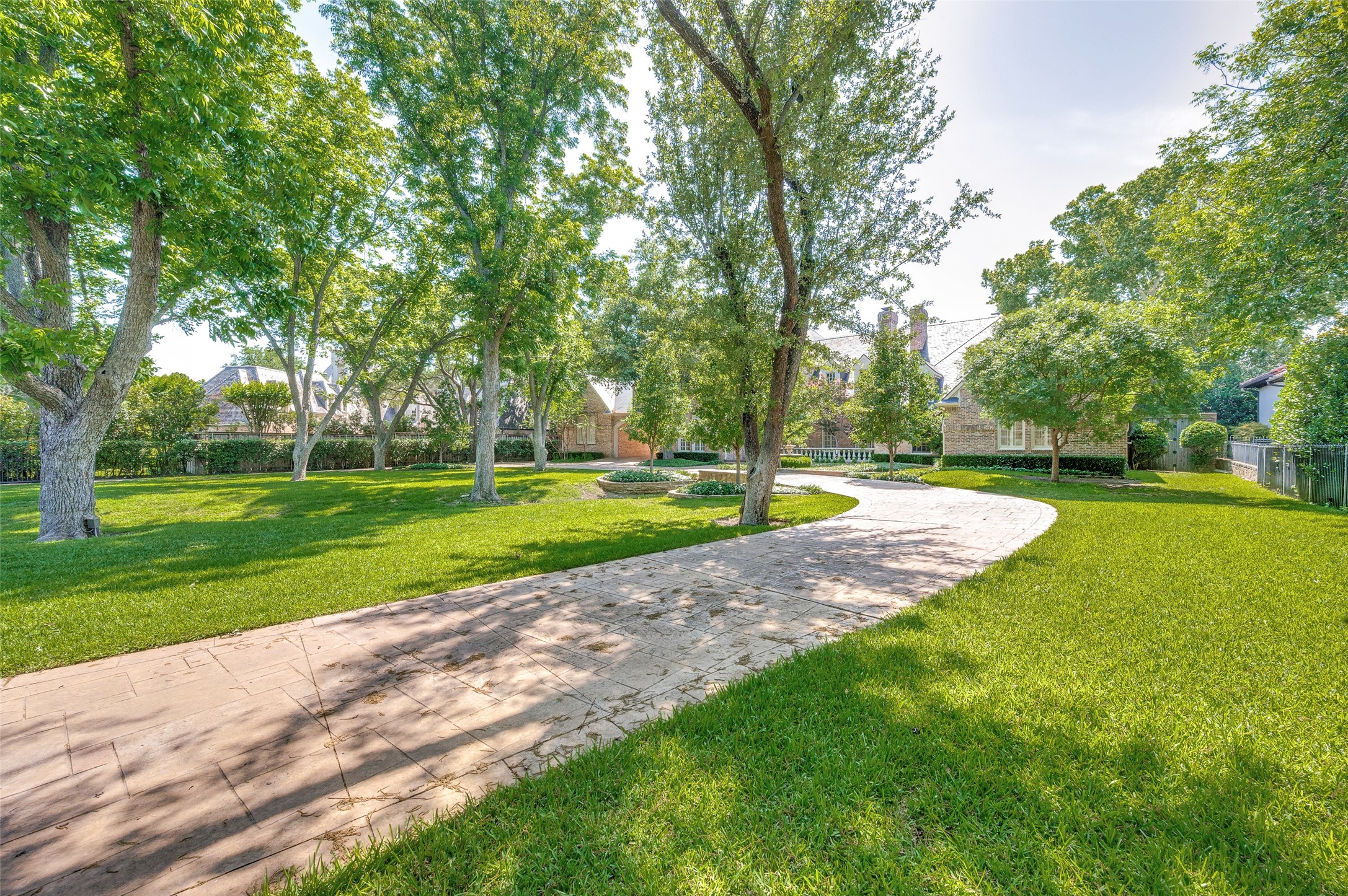 10445 Strait Lane